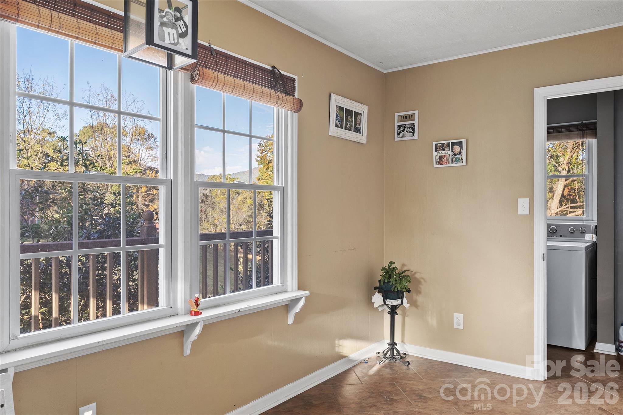 213 Oakmont Drive Property Photo 13