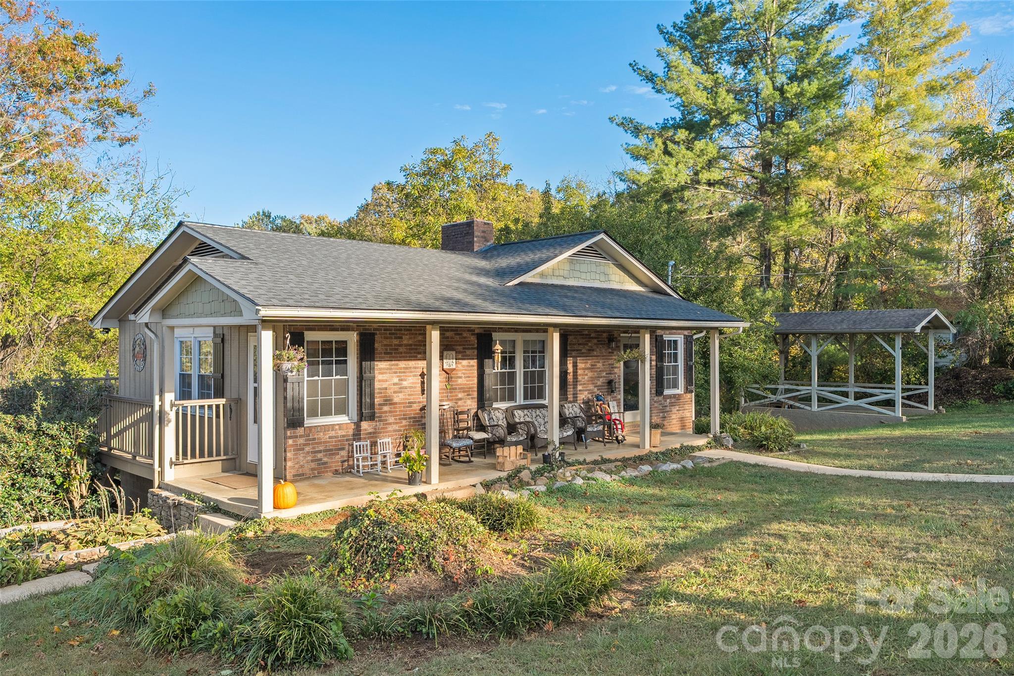 213 Oakmont Drive Property Photo 28
