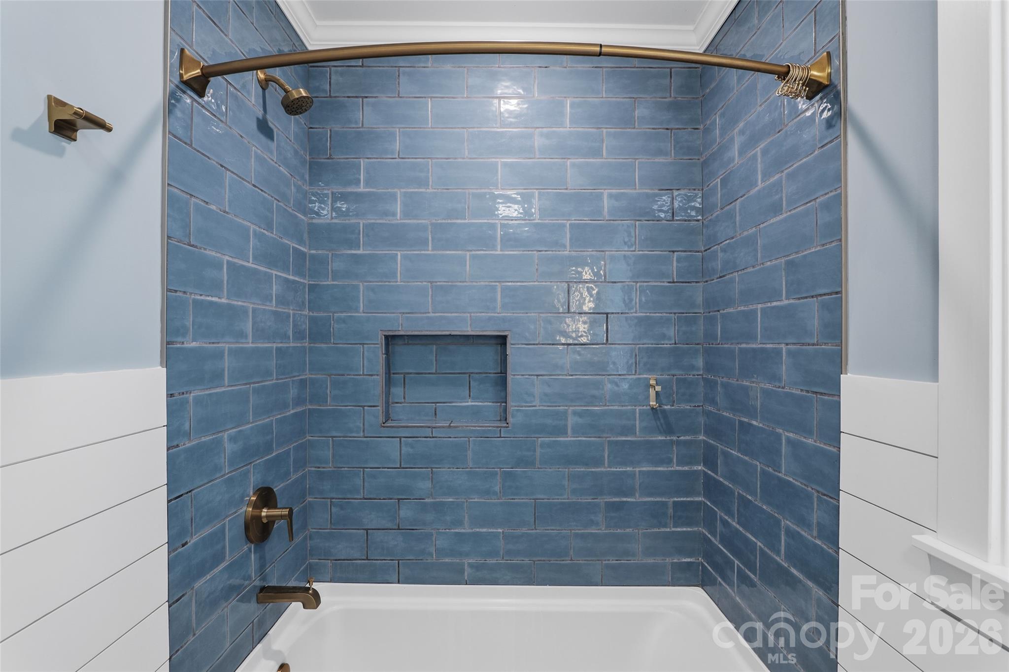 52 North Lane Property Photo 10