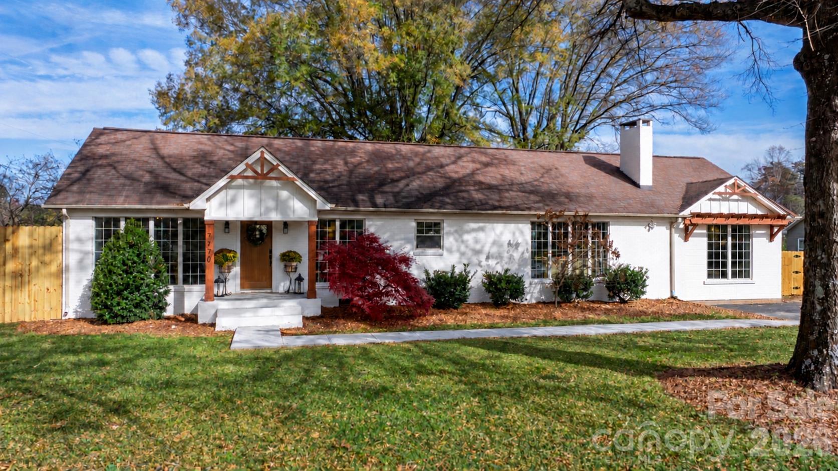 7770 Sherrills Ford Road Property Photo 1