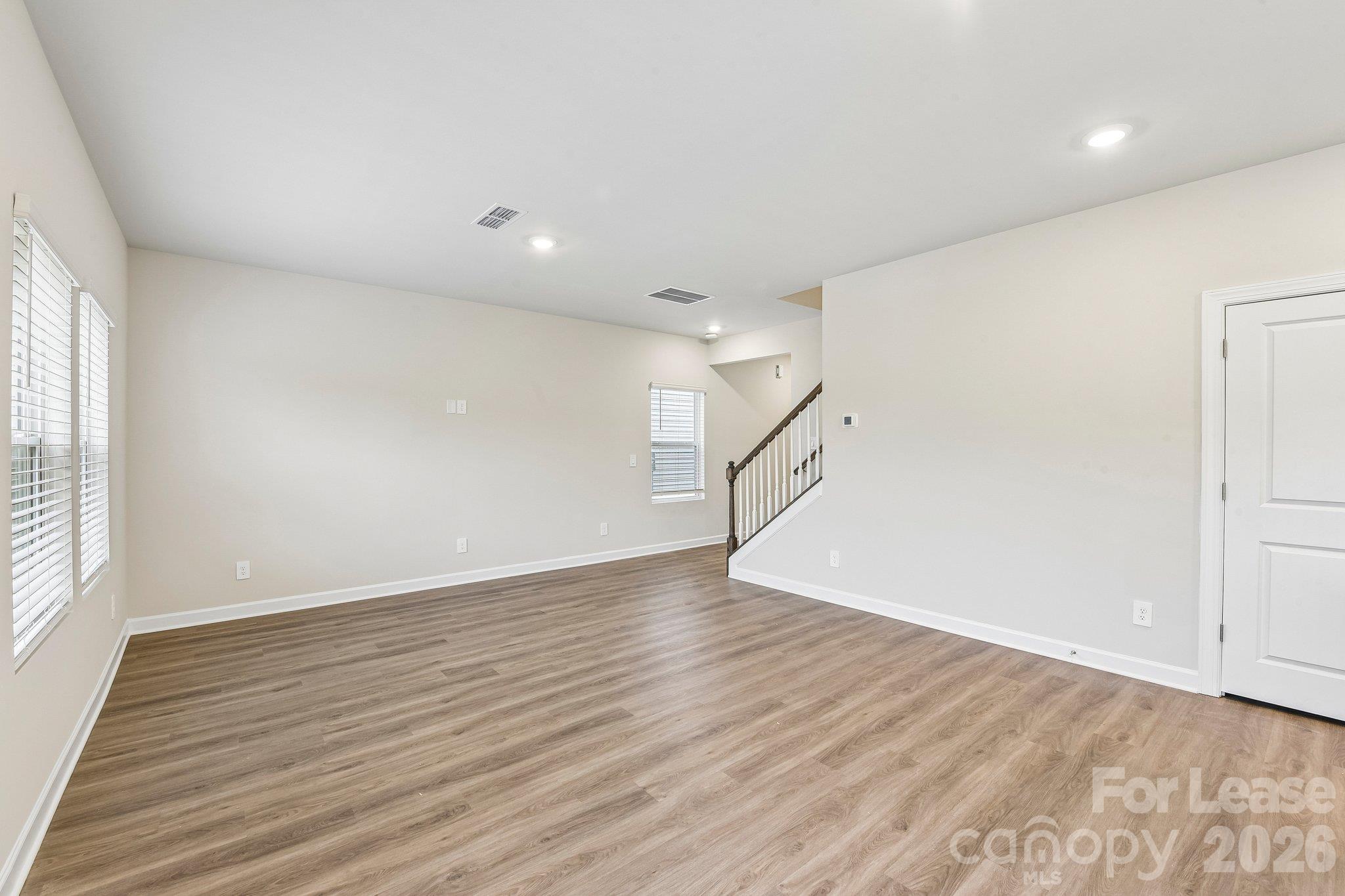 1547 31st Street Property Photo 6