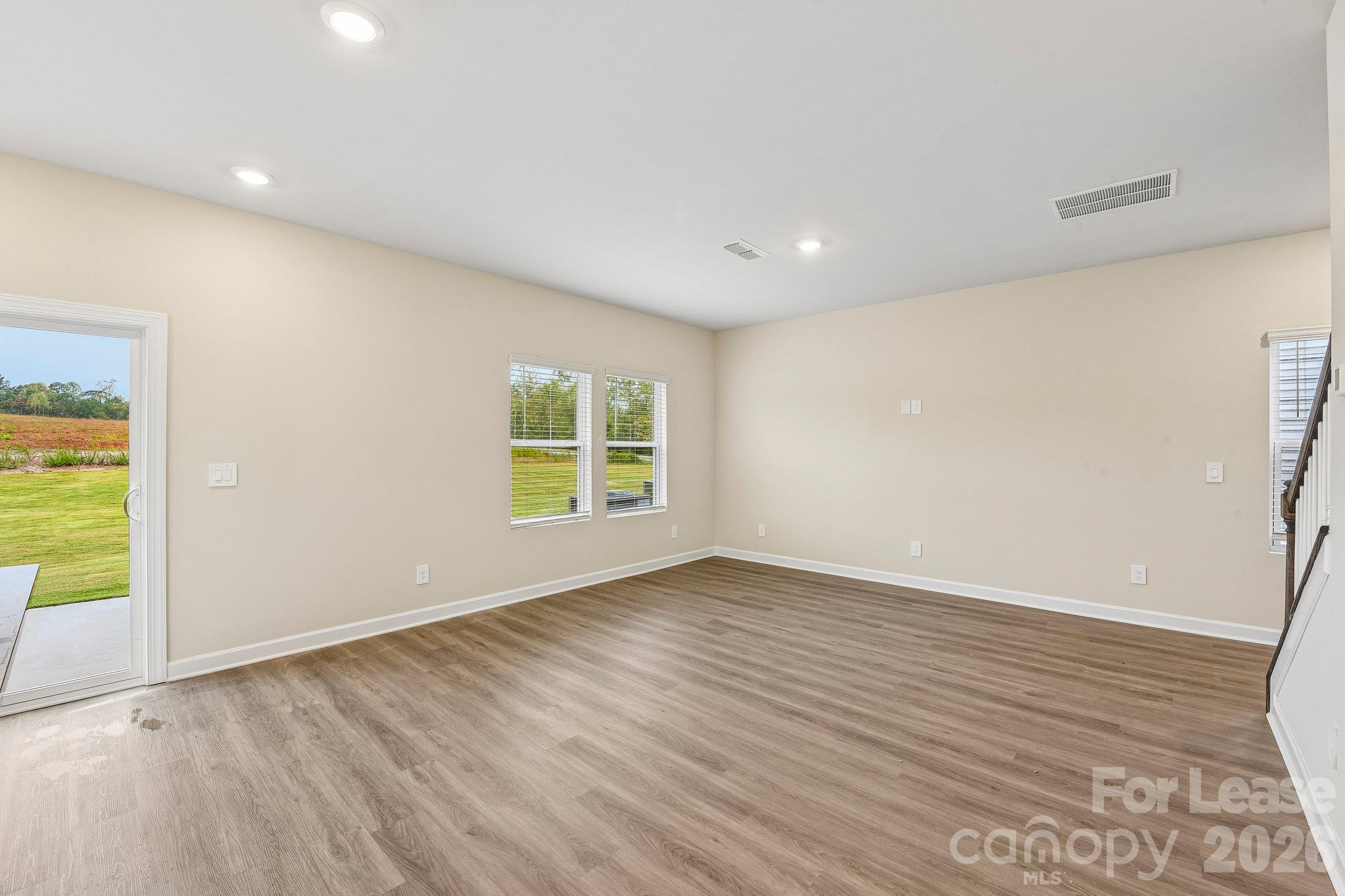 1547 31st Street Property Photo 7