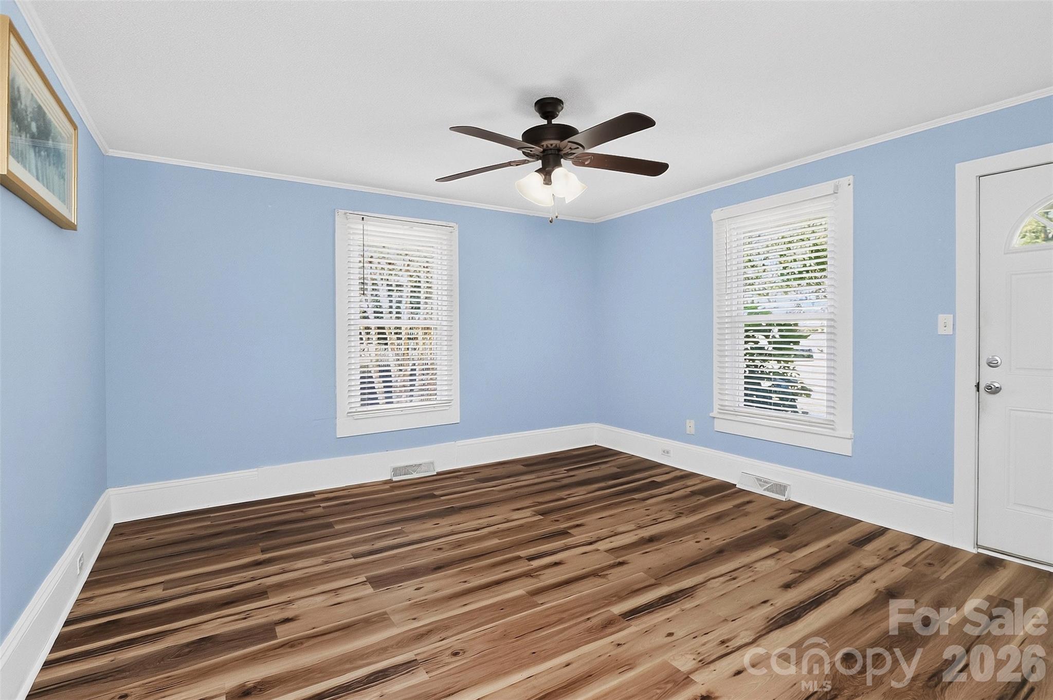 502 E 23rd Street Property Photo 6