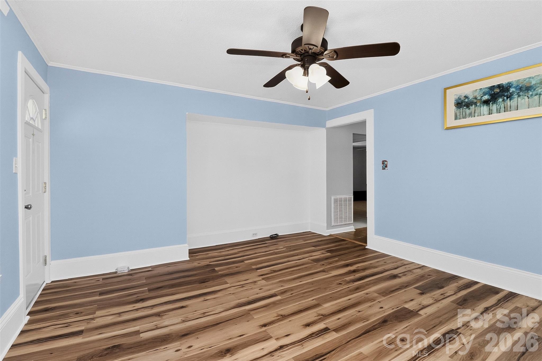 502 E 23rd Street Property Photo 7