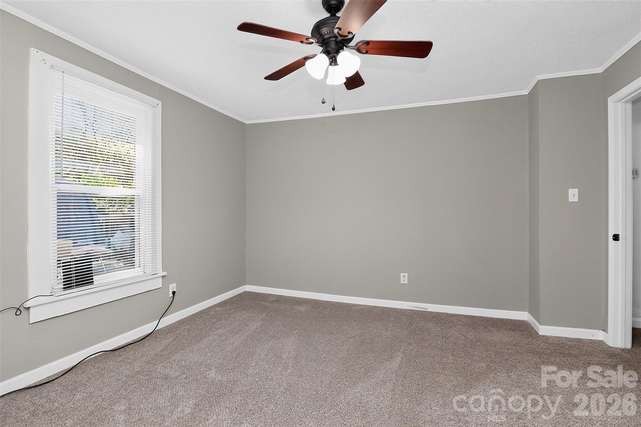 502 E 23rd Street Property Photo 18