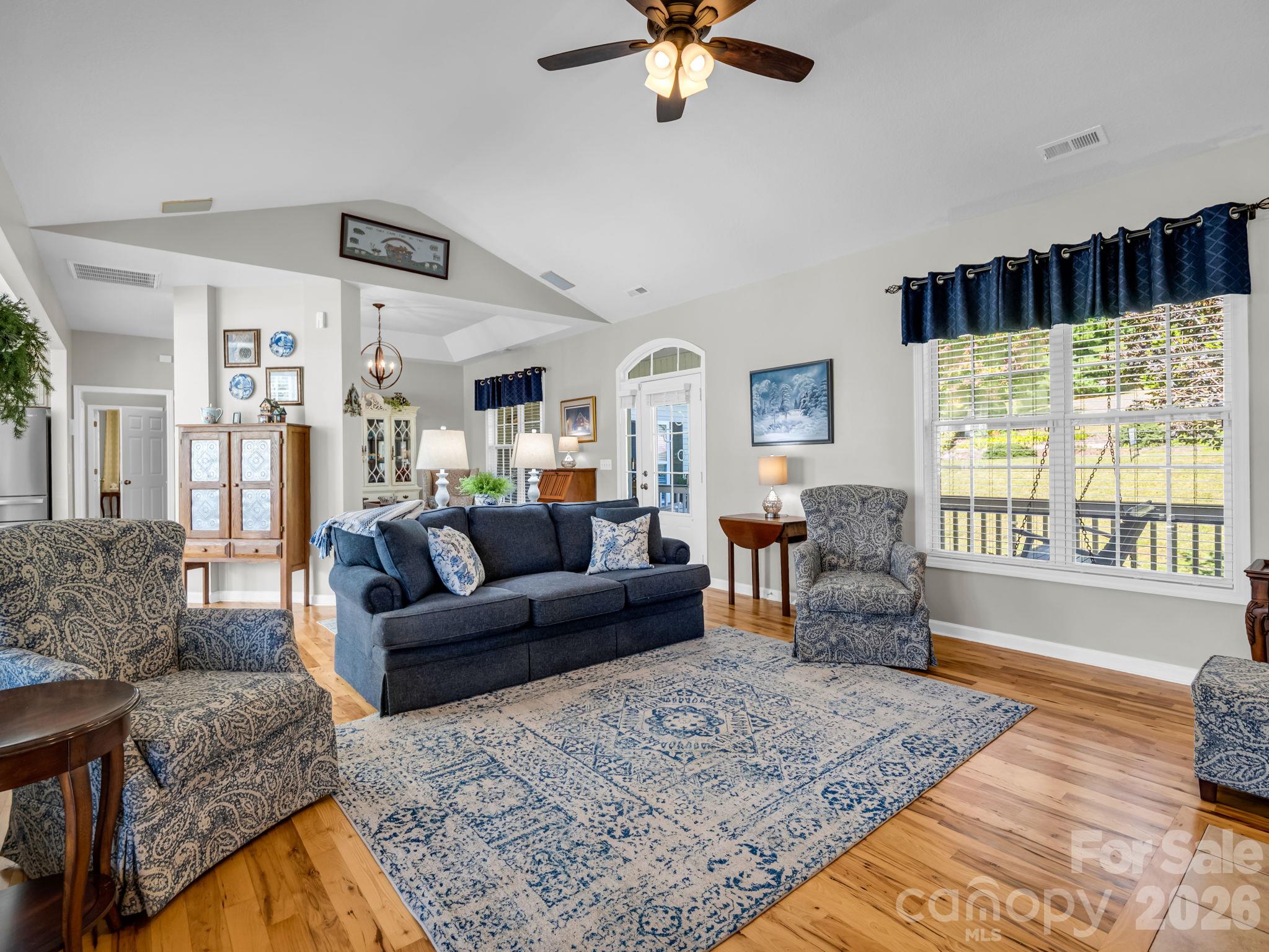 215 N Crab Meadow Drive Property Photo 17