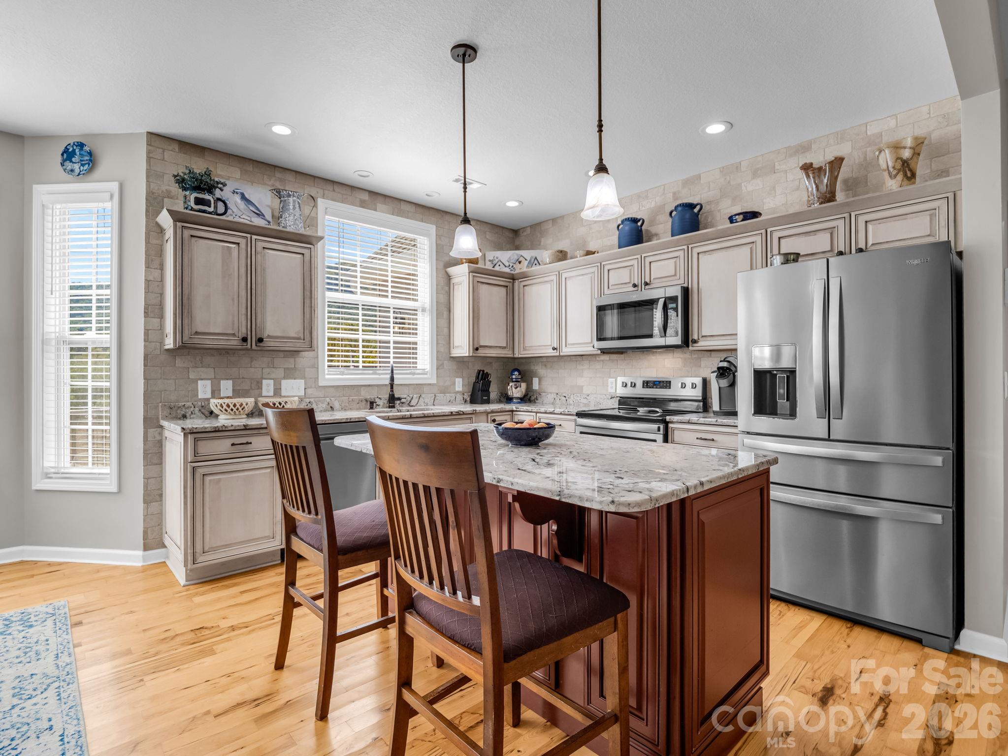 215 N Crab Meadow Drive Property Photo 23