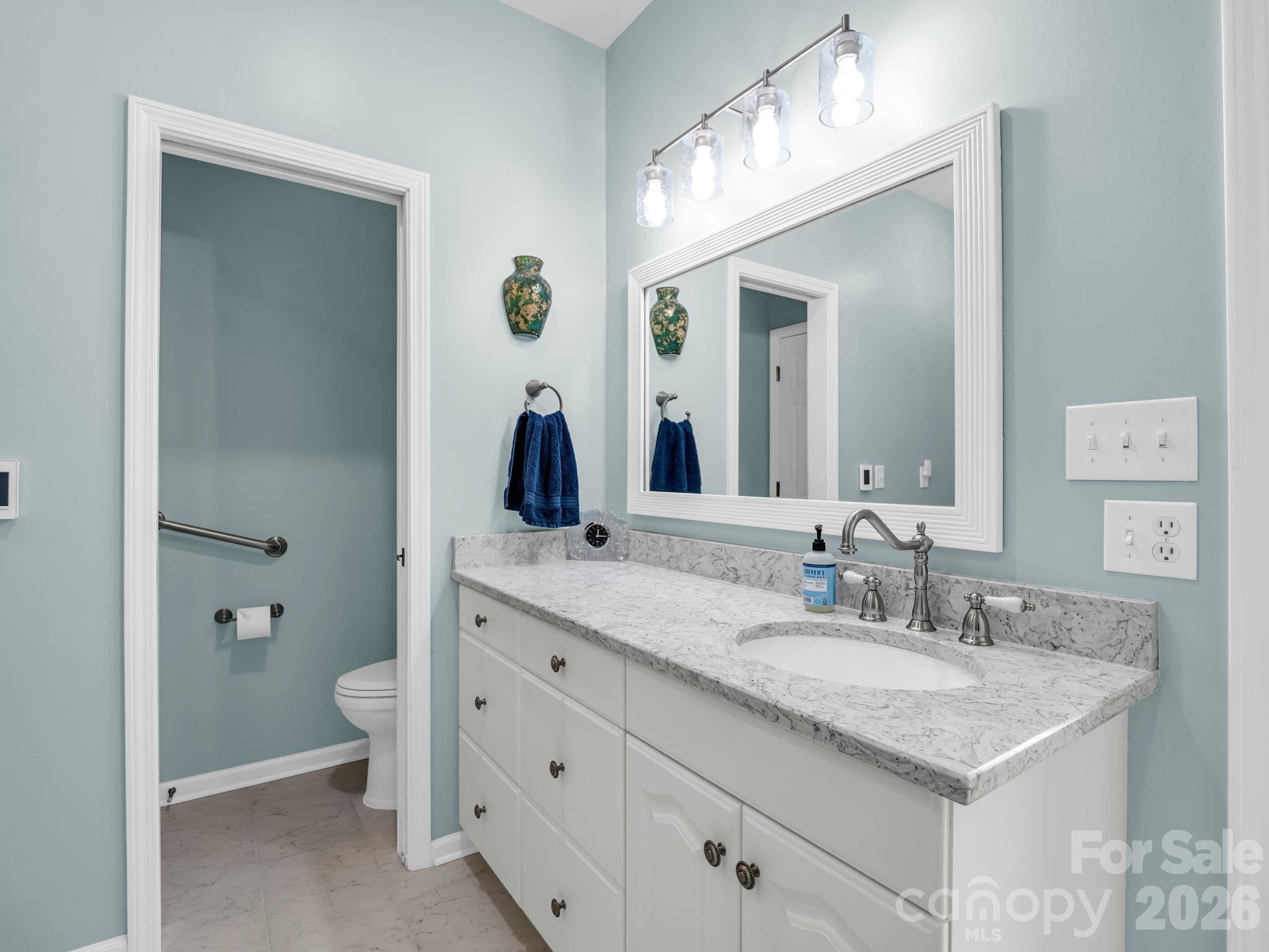 215 N Crab Meadow Drive Property Photo 35