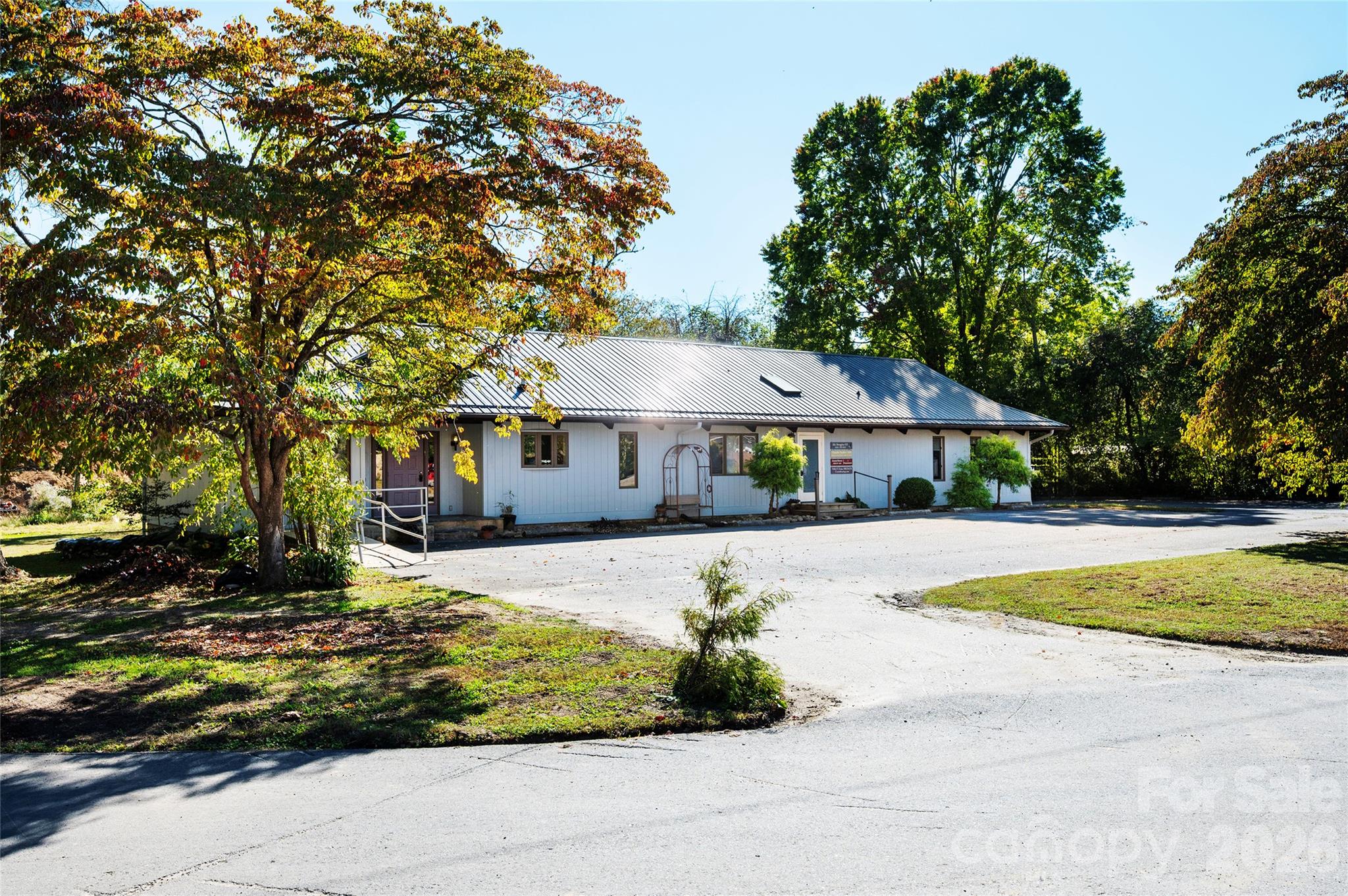 130 Center Avenue Property Photo 2