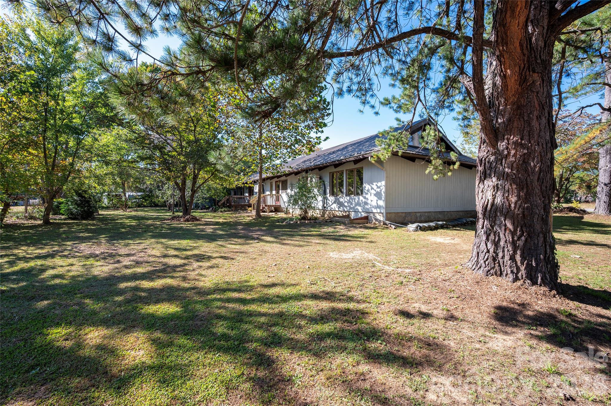130 Center Avenue Property Photo 5