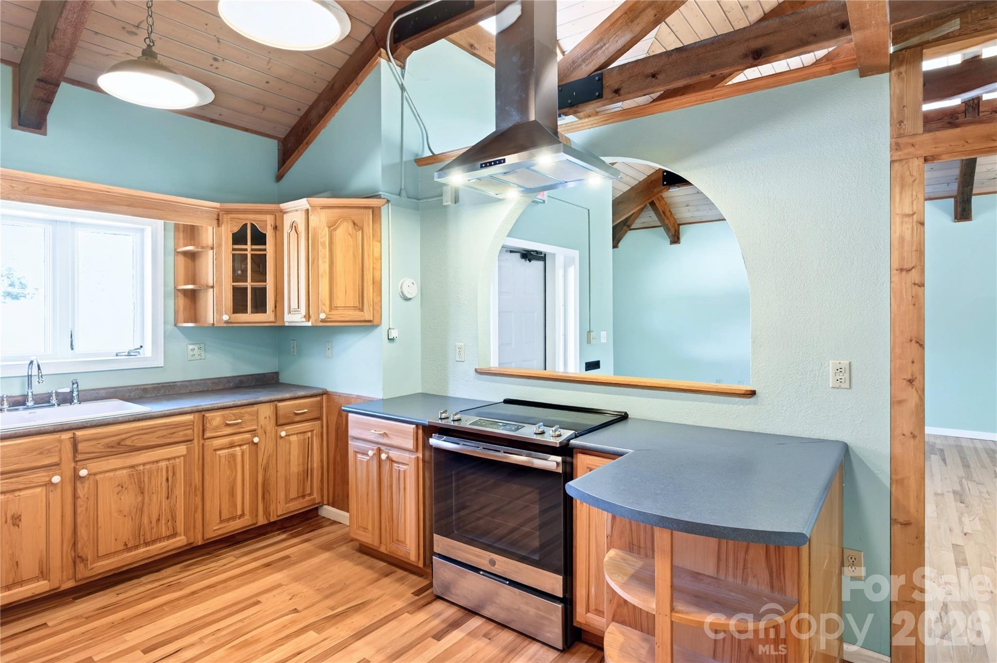 130 Center Avenue Property Photo 11