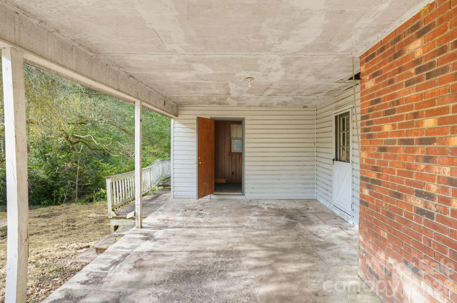2131 Deep Ford Road Property Photo 9