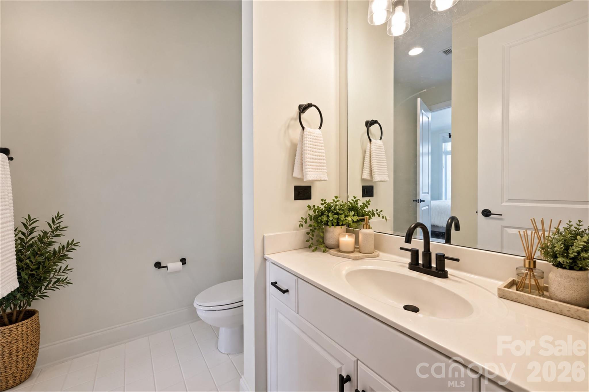 230 S Tryon Street 1105 Property Photo 21
