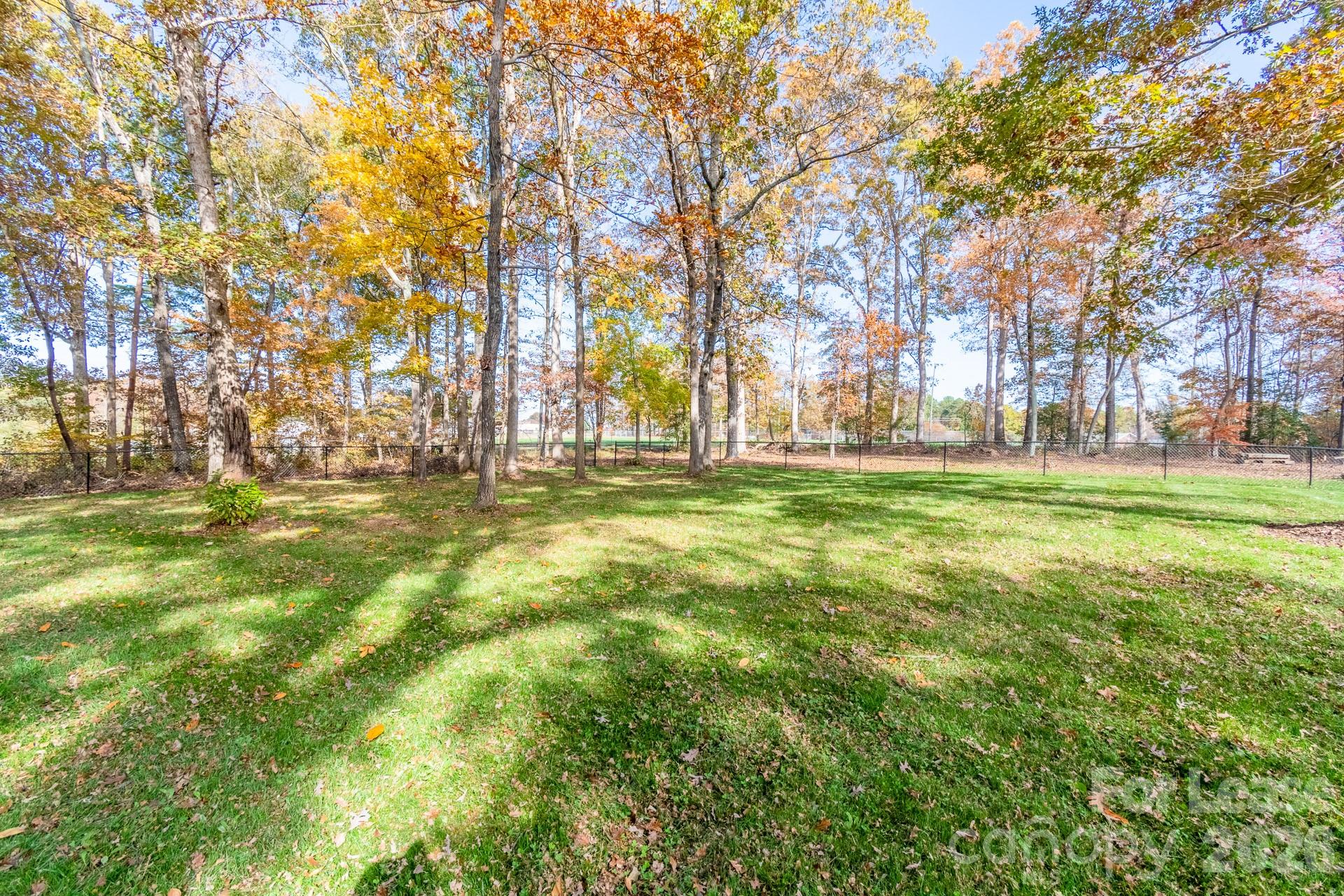 7589 Monbo Road Property Photo 3