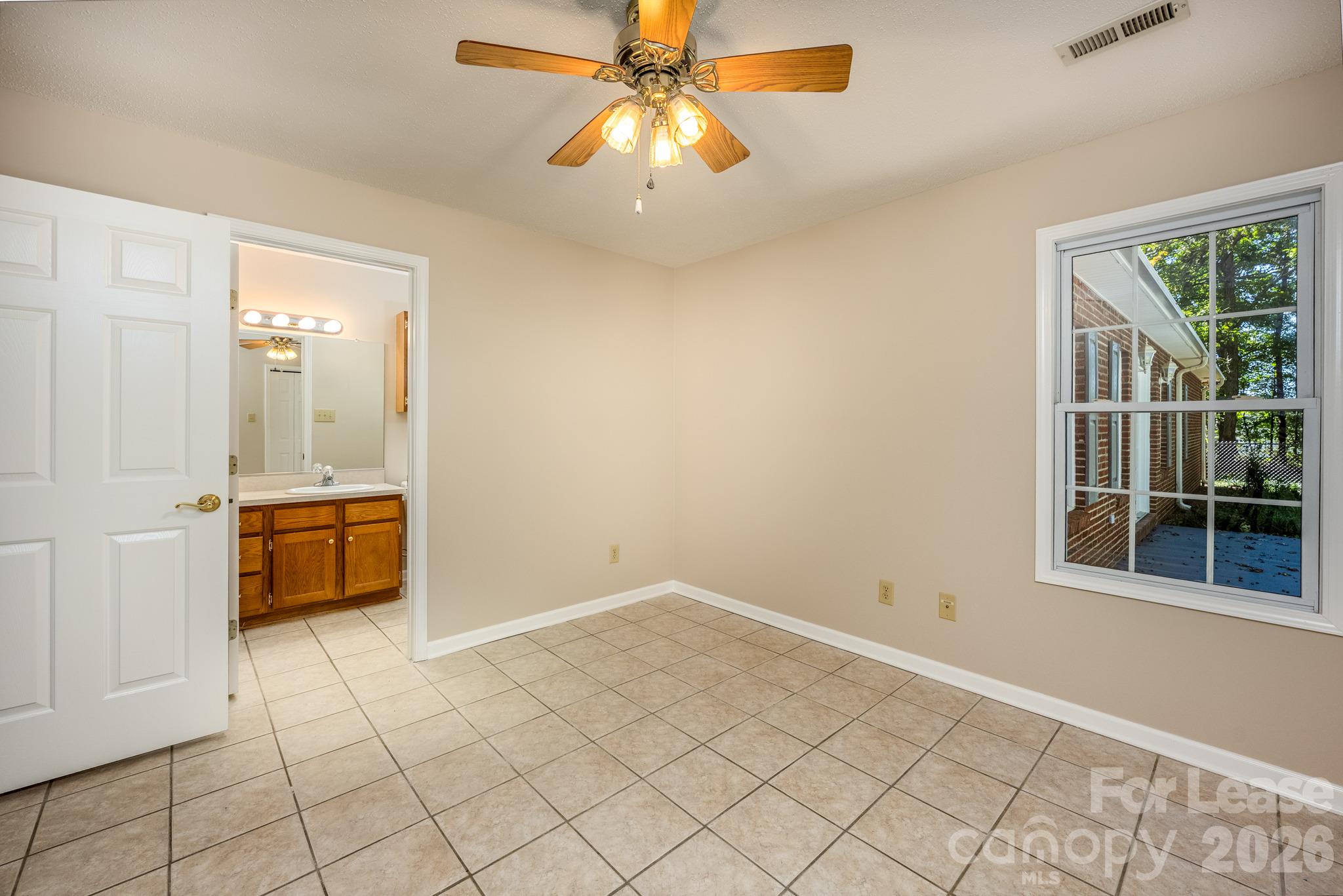 7589 Monbo Road Property Photo 27
