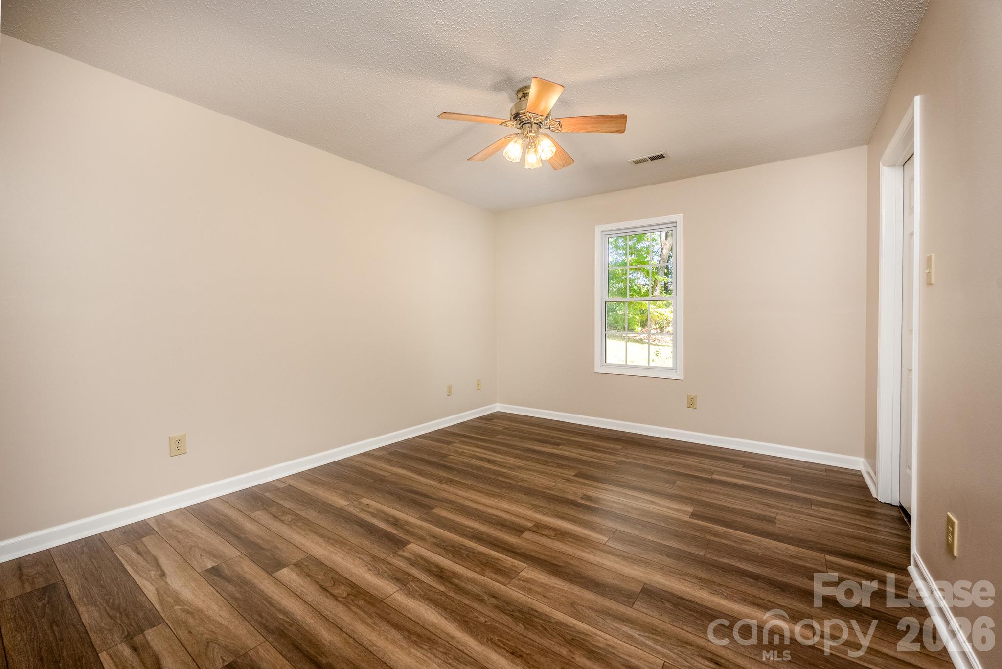 7589 Monbo Road Property Photo 29