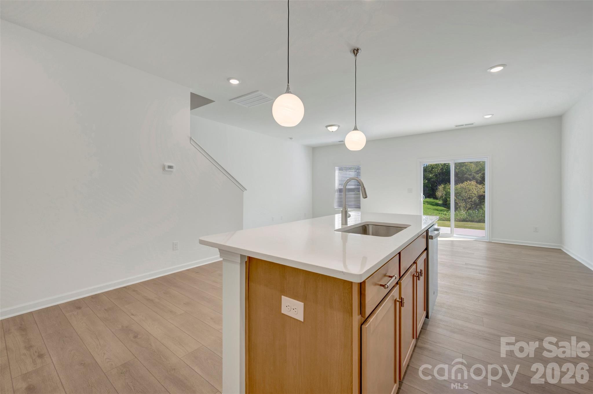 783 Kitfox Drive Property Photo 4