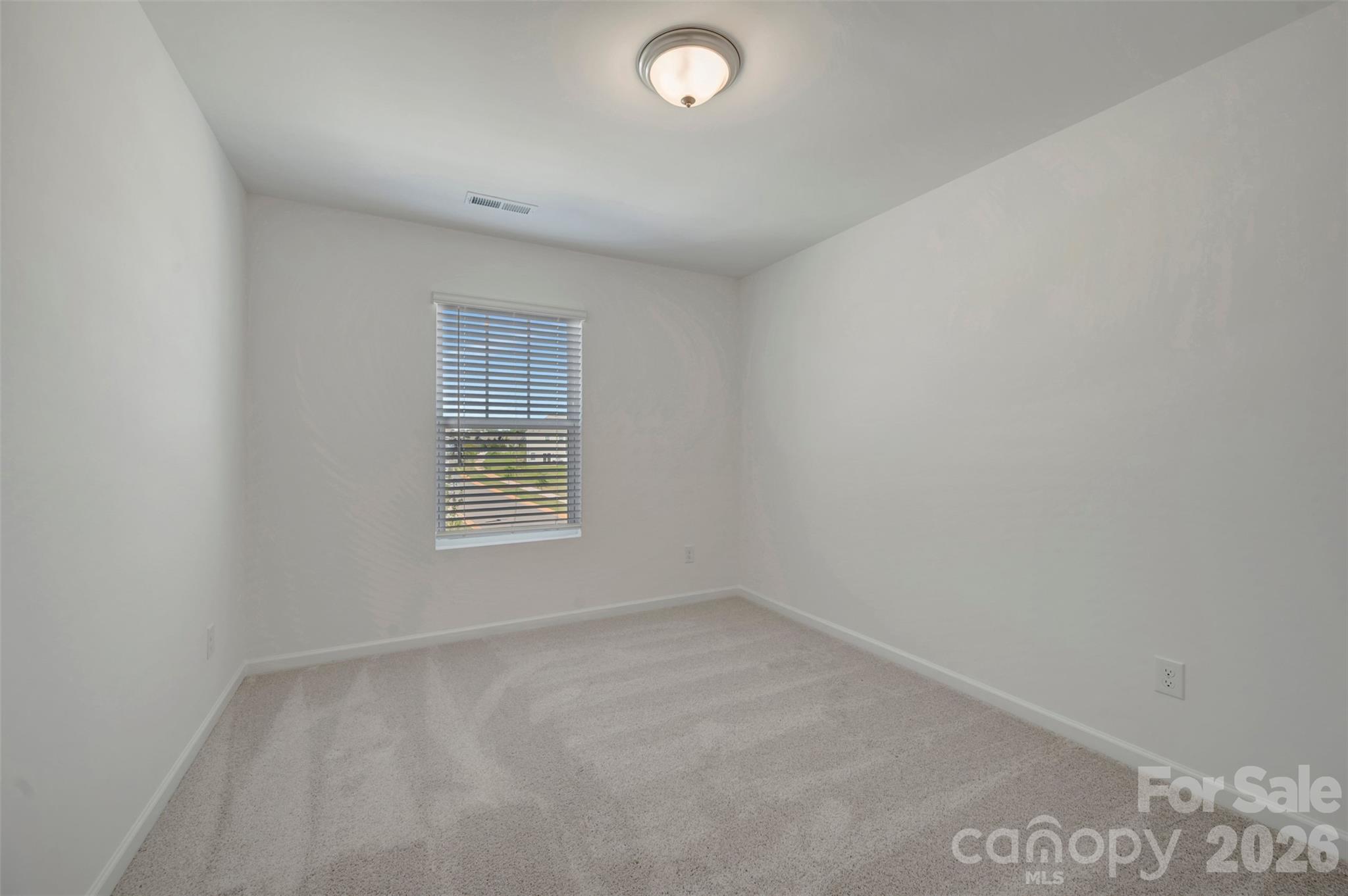783 Kitfox Drive Property Photo 10