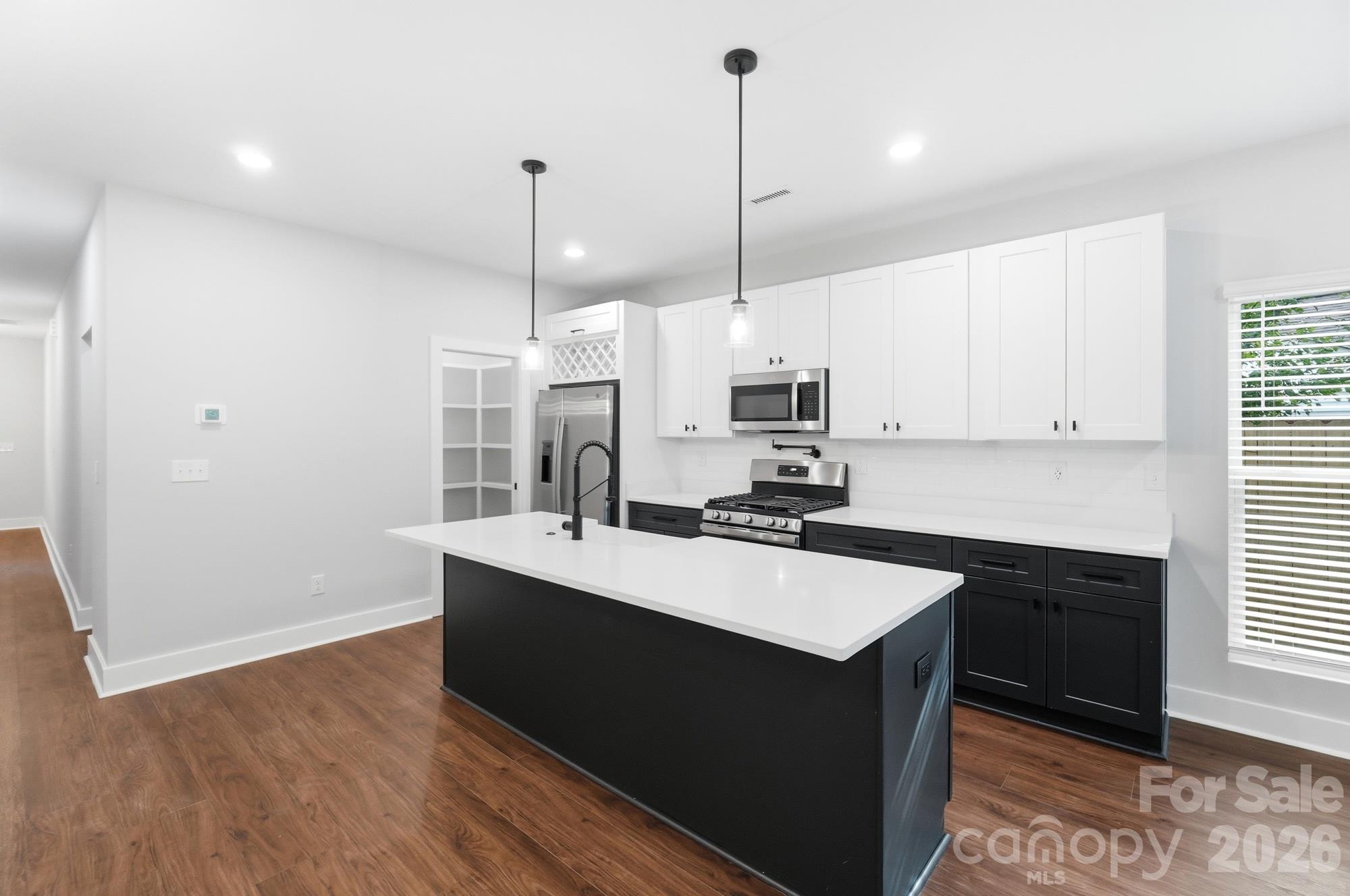 3217 Credenza Road Property Photo 8