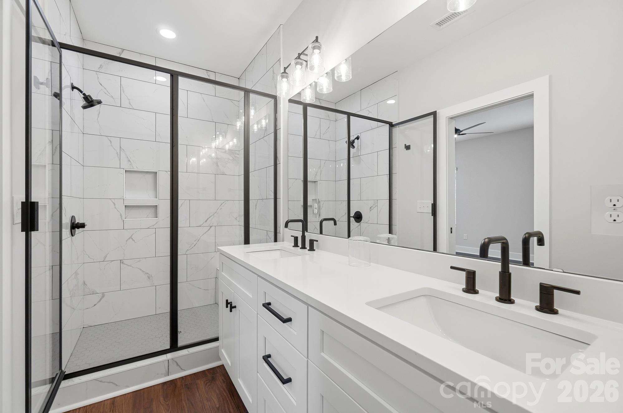 3217 Credenza Road Property Photo 24