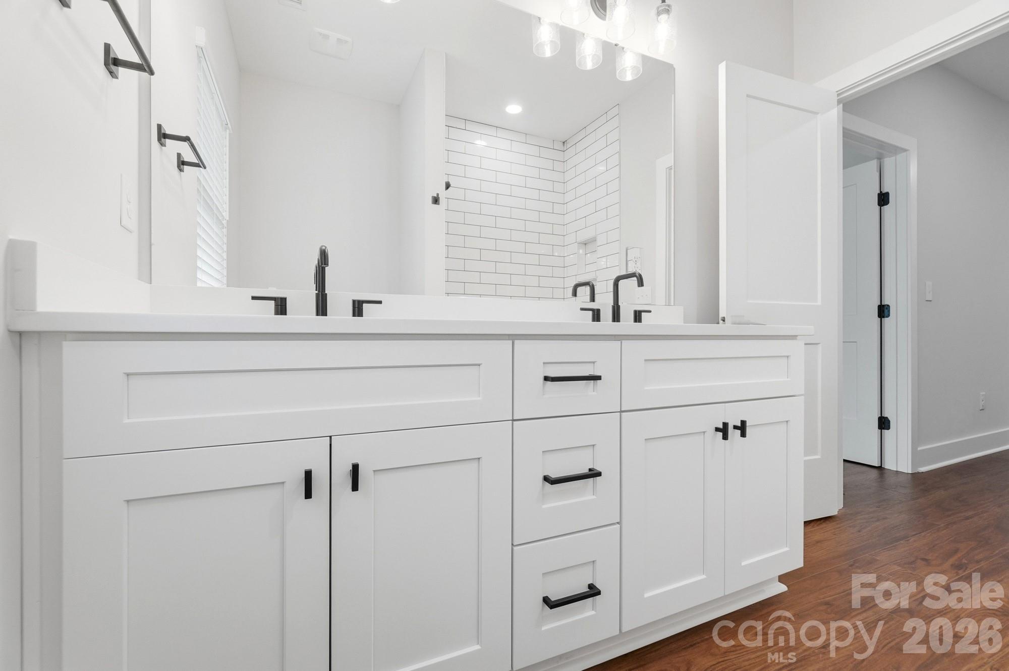 3217 Credenza Road Property Photo 35