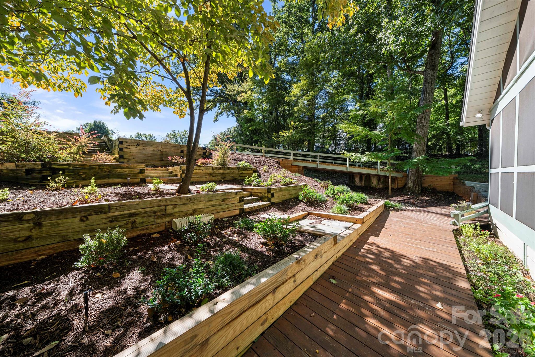 6 Oakwood Court Property Photo 4