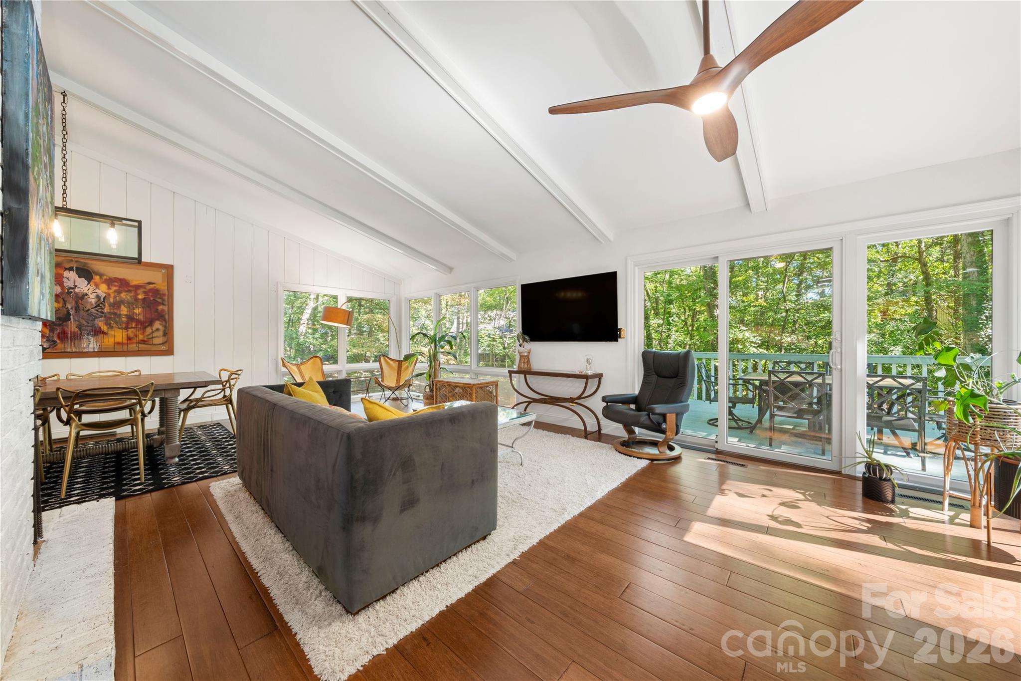 6 Oakwood Court Property Photo 12