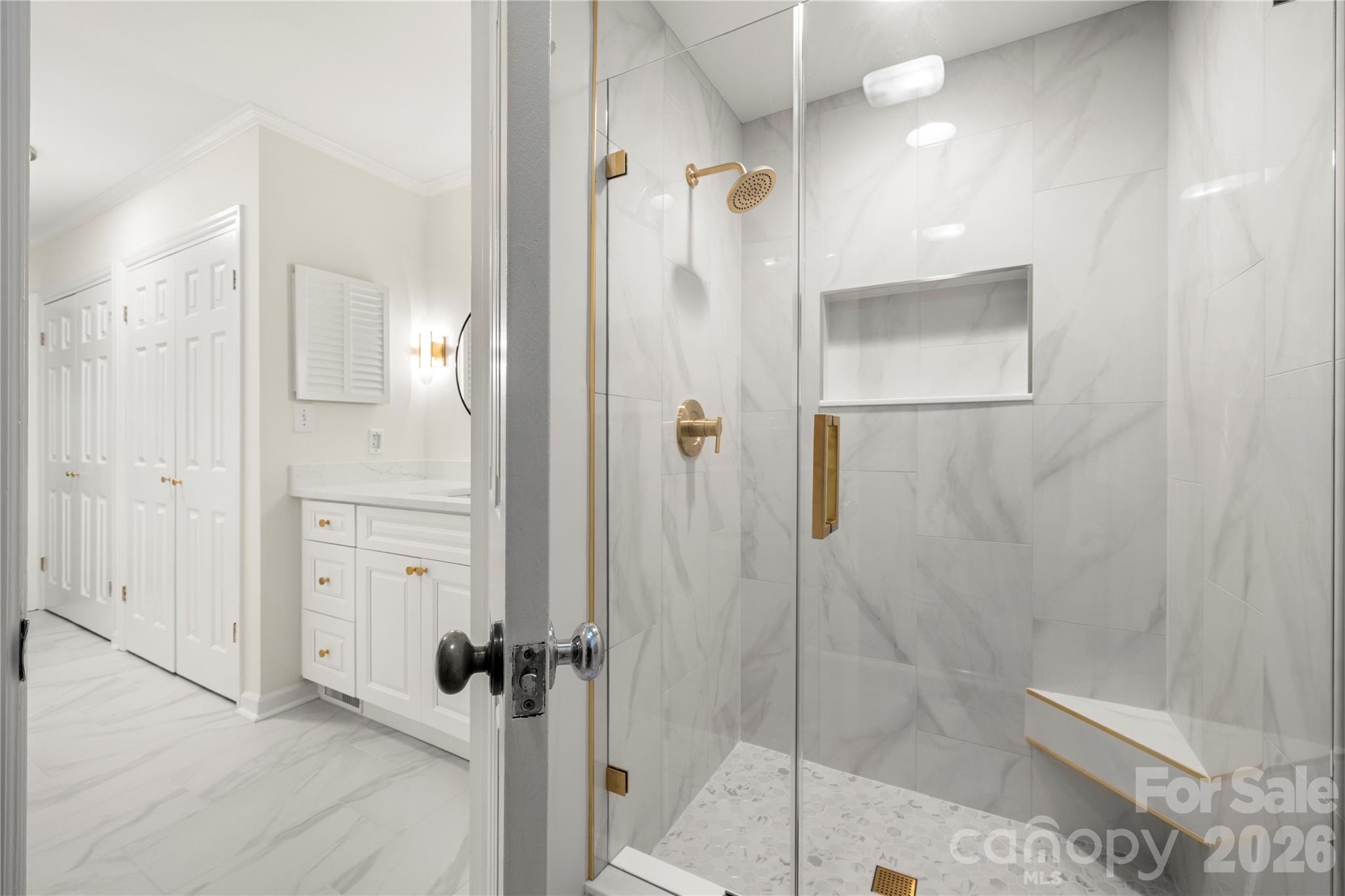 6 Oakwood Court Property Photo 18