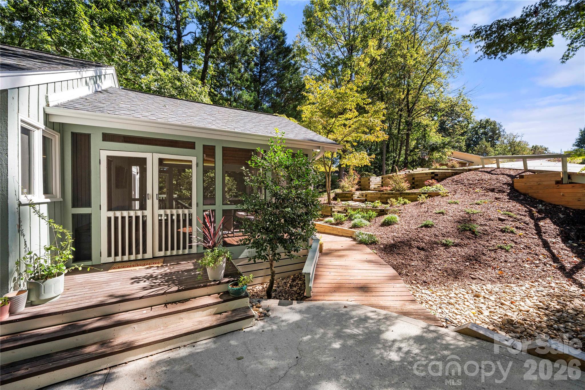 6 Oakwood Court Property Photo 31