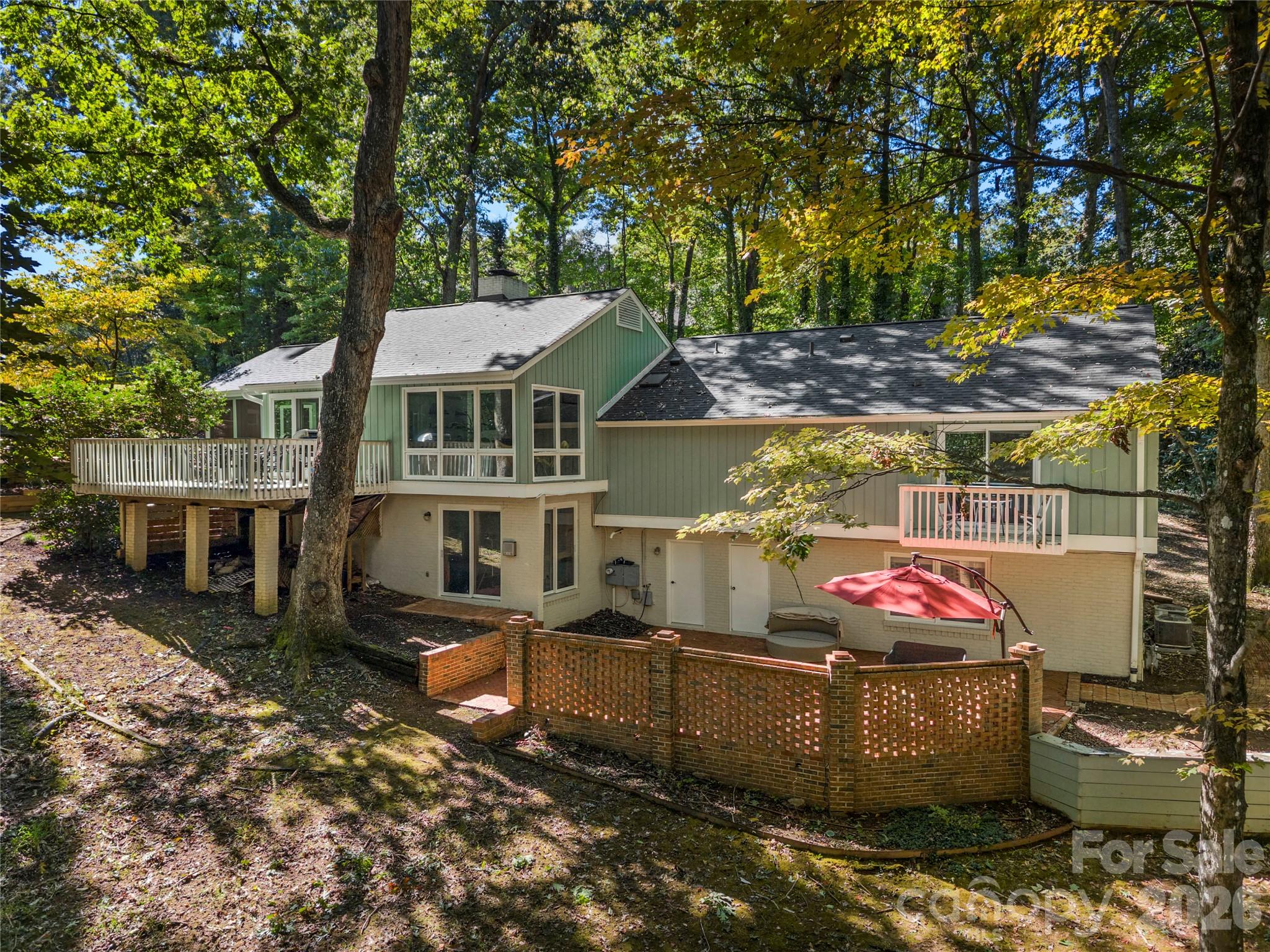 6 Oakwood Court Property Photo 32