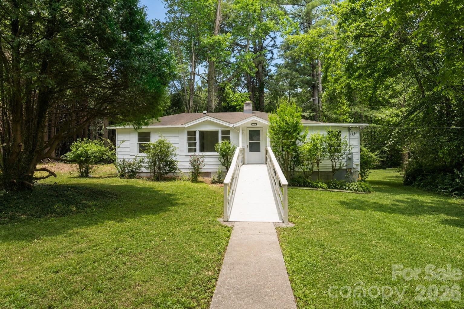 215 Merchant Street Property Photo 1