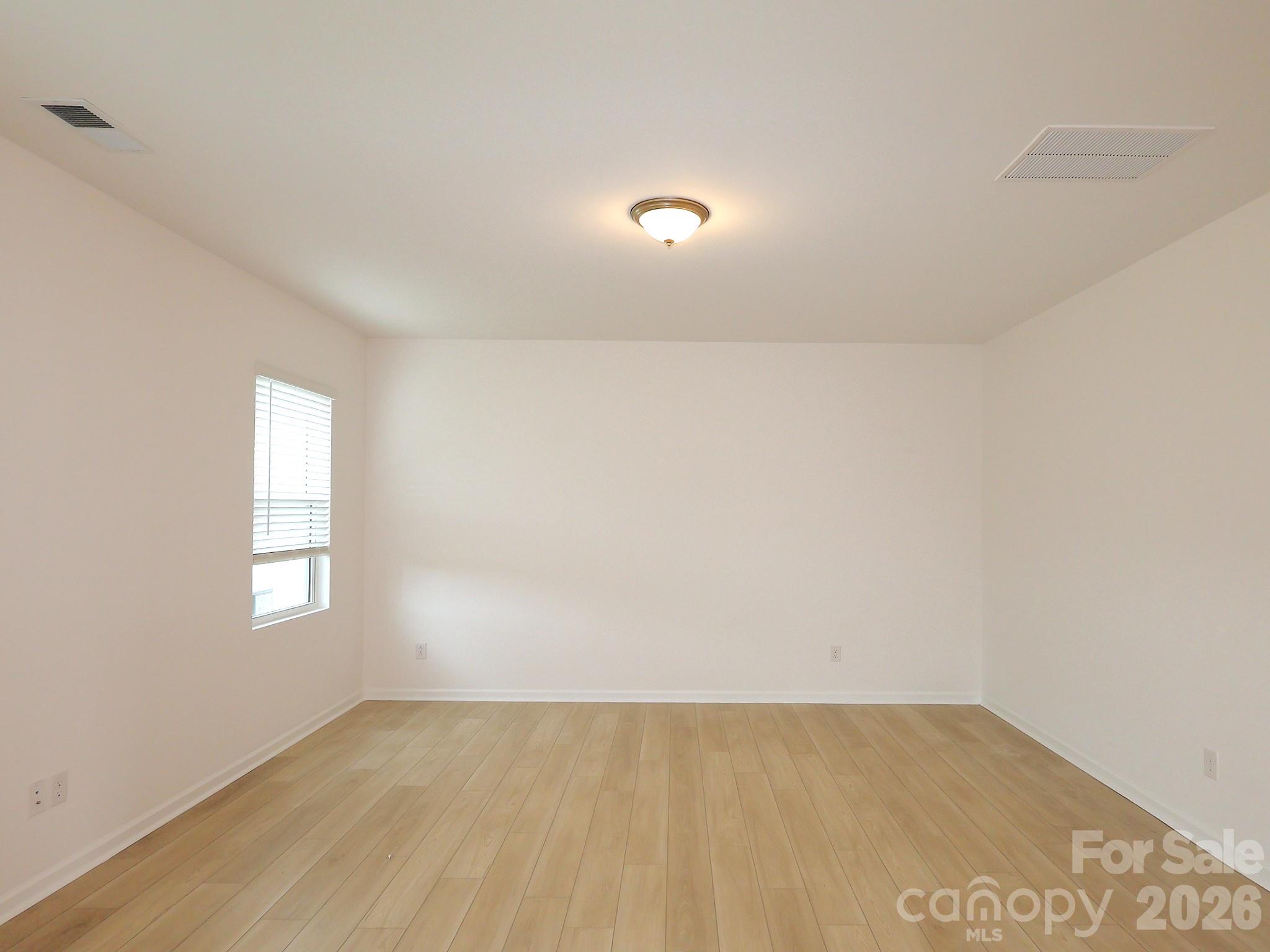 636 Willoughby Park Drive Property Photo 4
