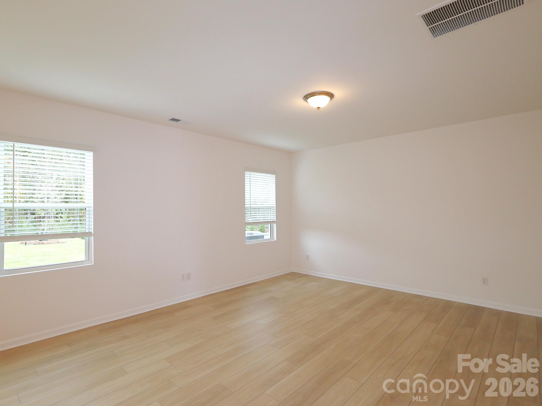 636 Willoughby Park Drive Property Photo 5