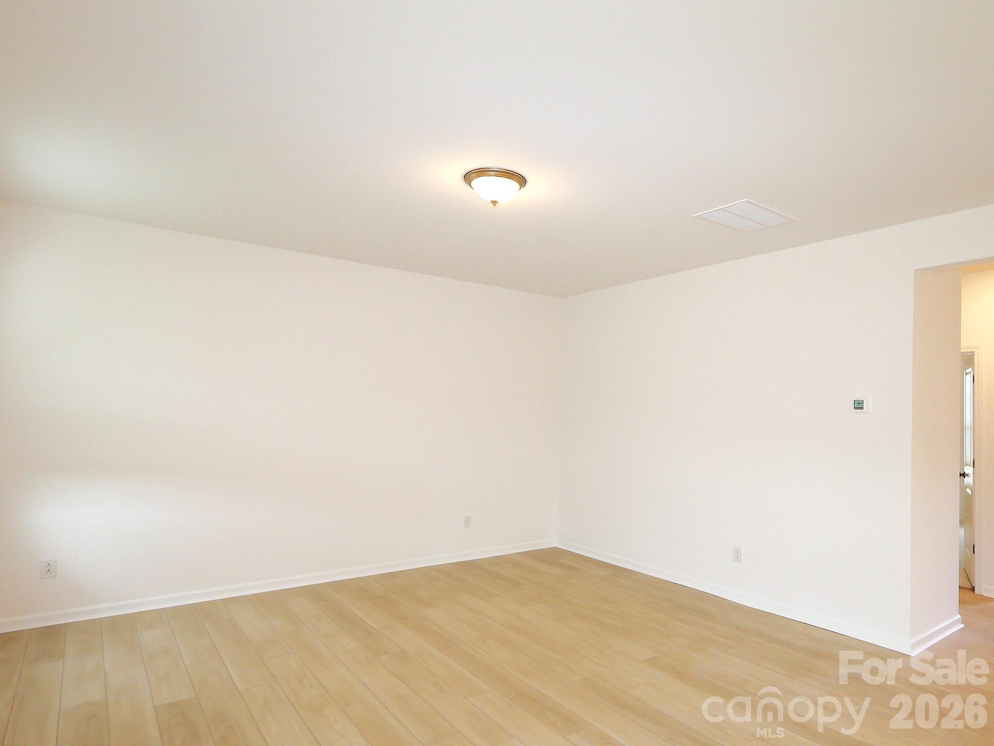 636 Willoughby Park Drive Property Photo 6