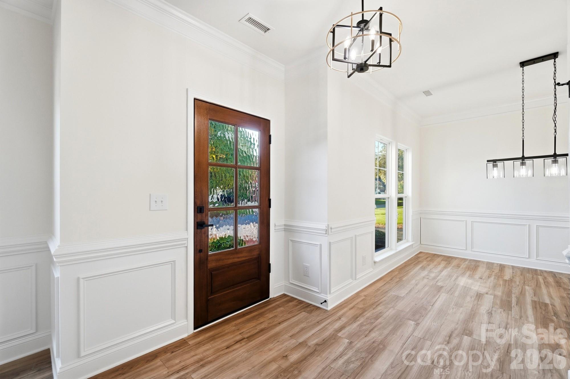 519 Whitehead Court Property Photo 4