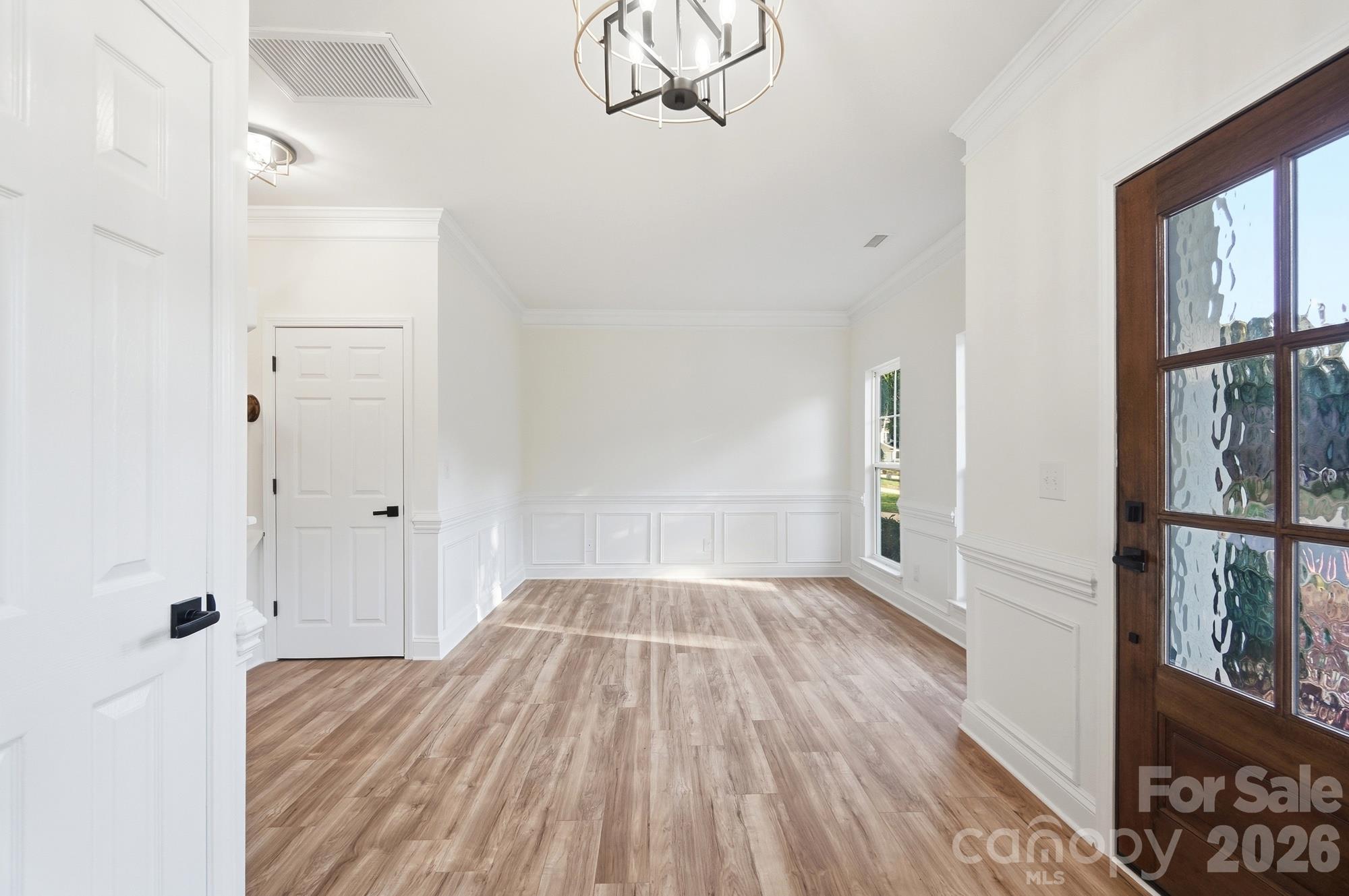 519 Whitehead Court Property Photo 6