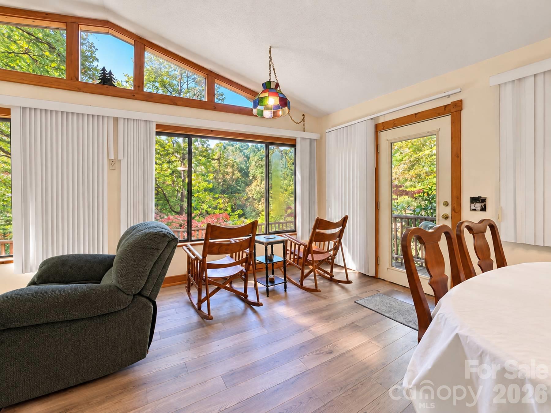 414 Bear Lake Circle Property Photo 9