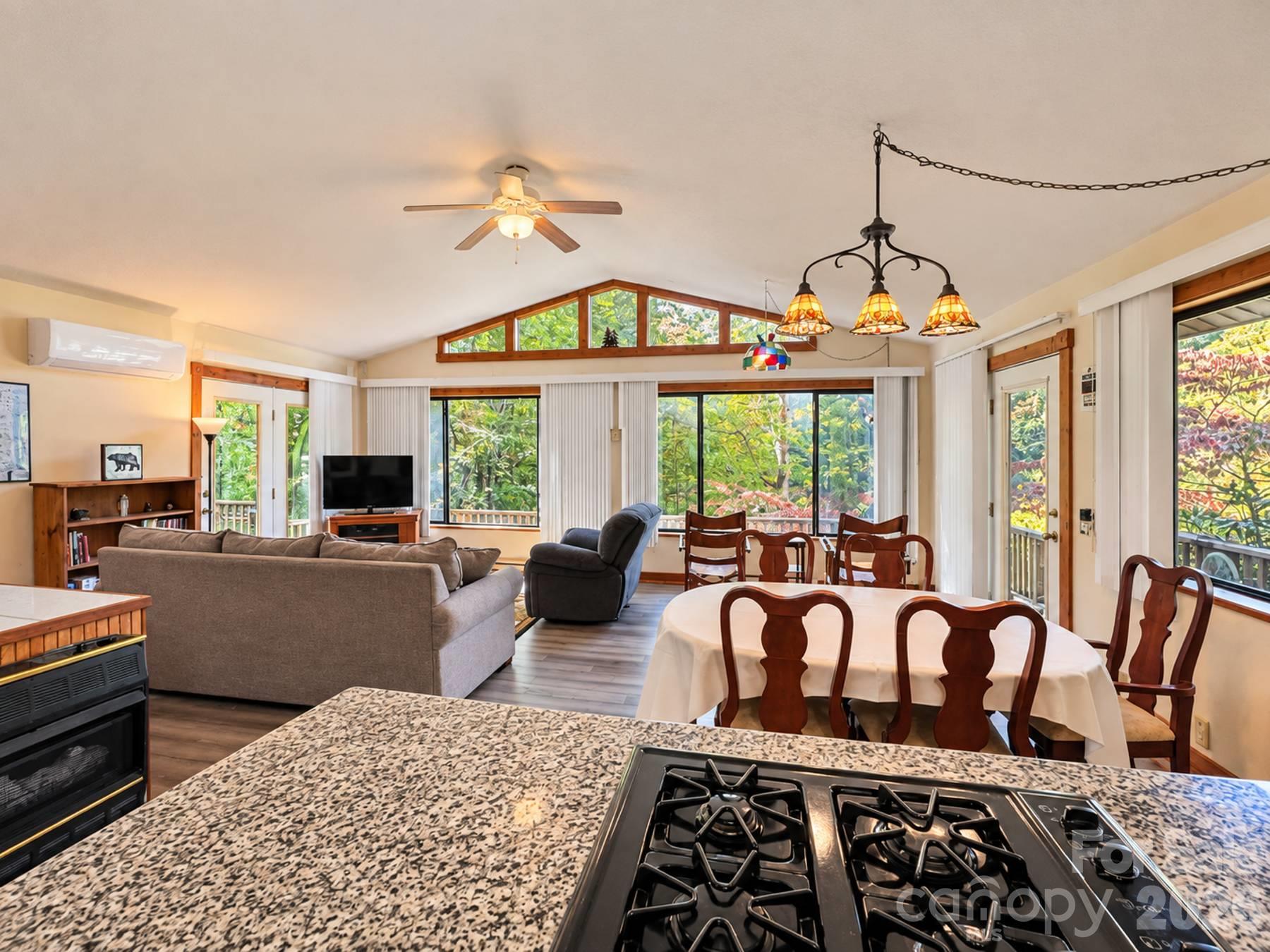 414 Bear Lake Circle Property Photo 11