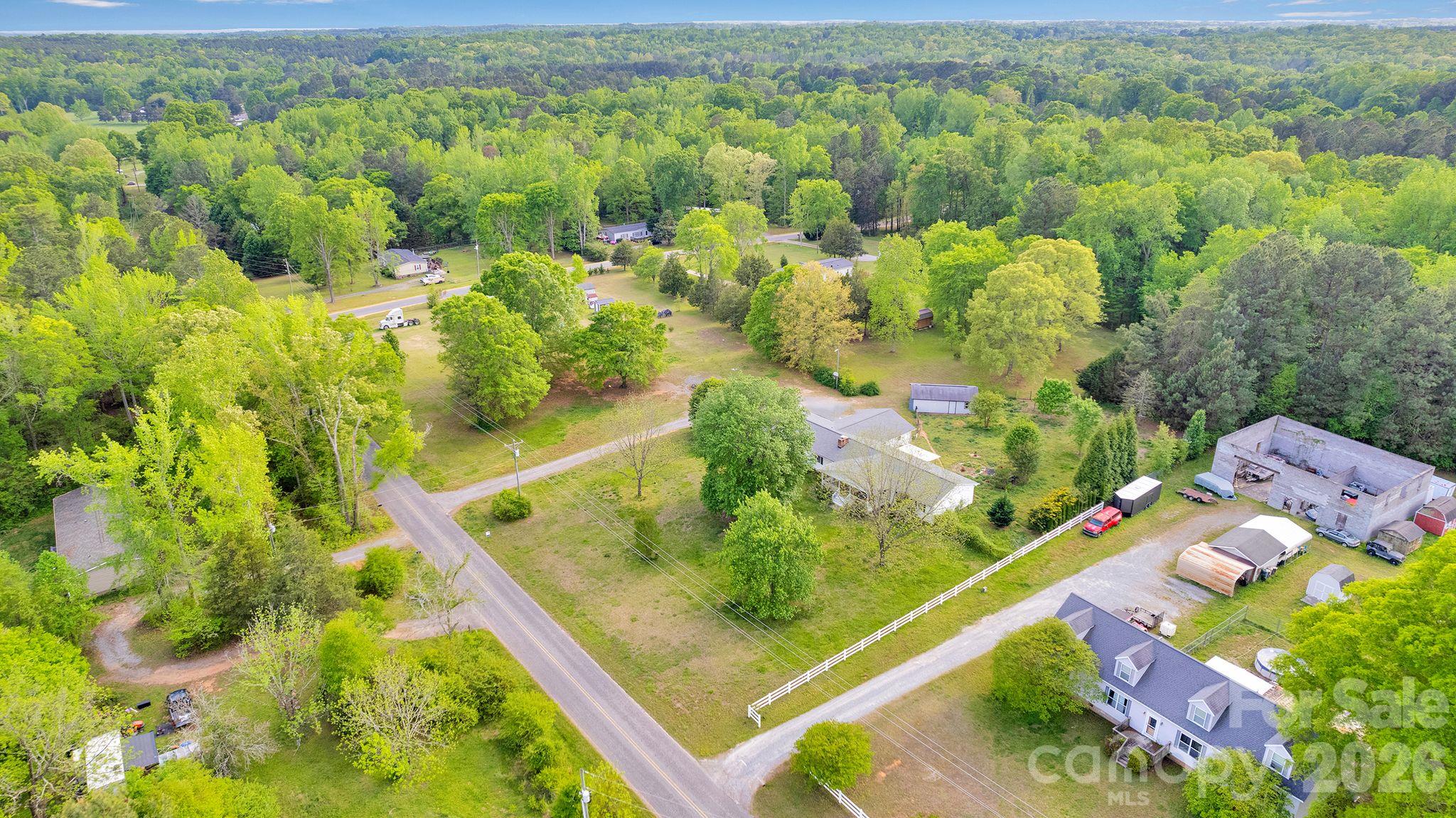 1260 Russell Road Property Photo 2