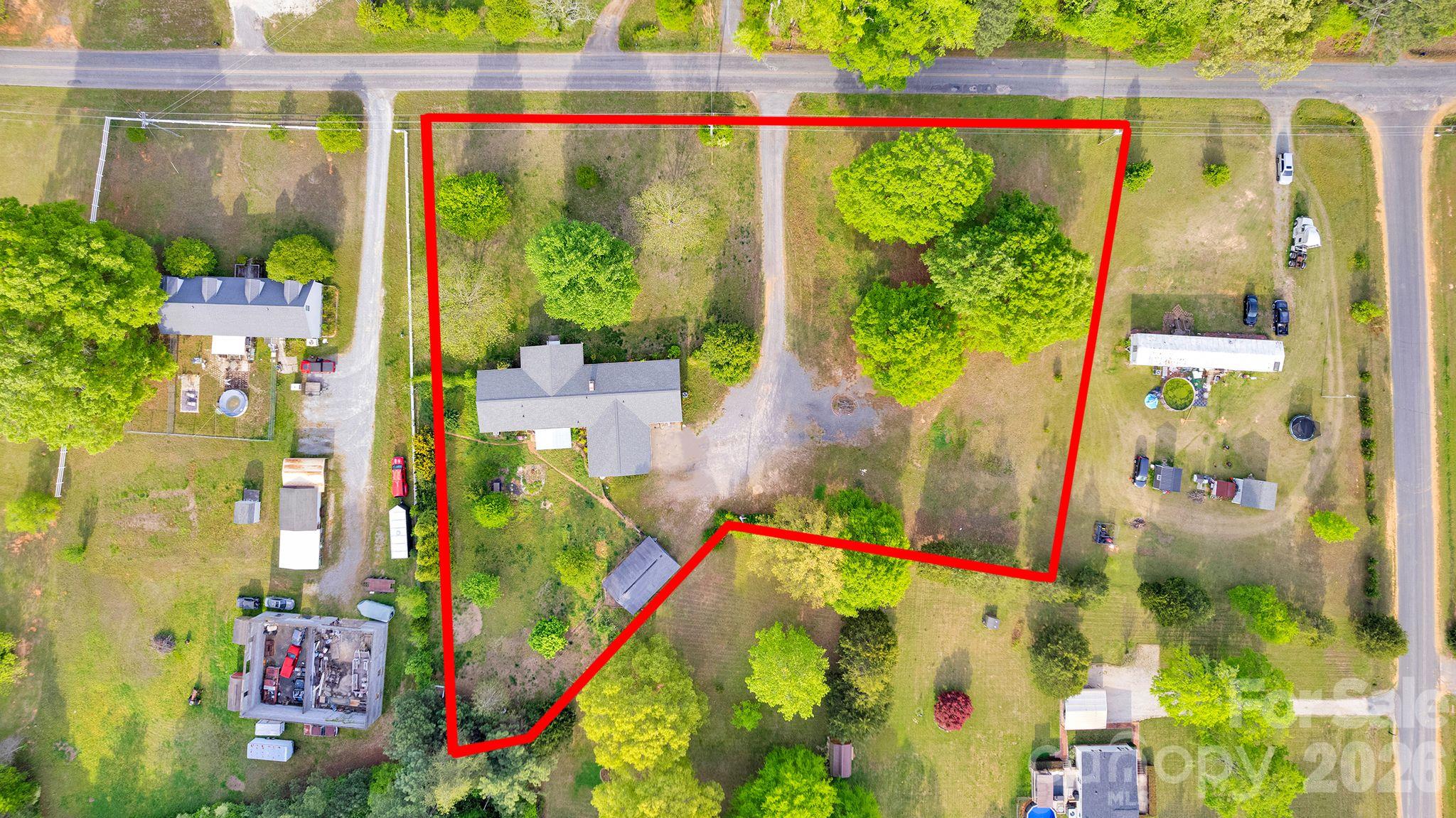 1260 Russell Road Property Photo 6