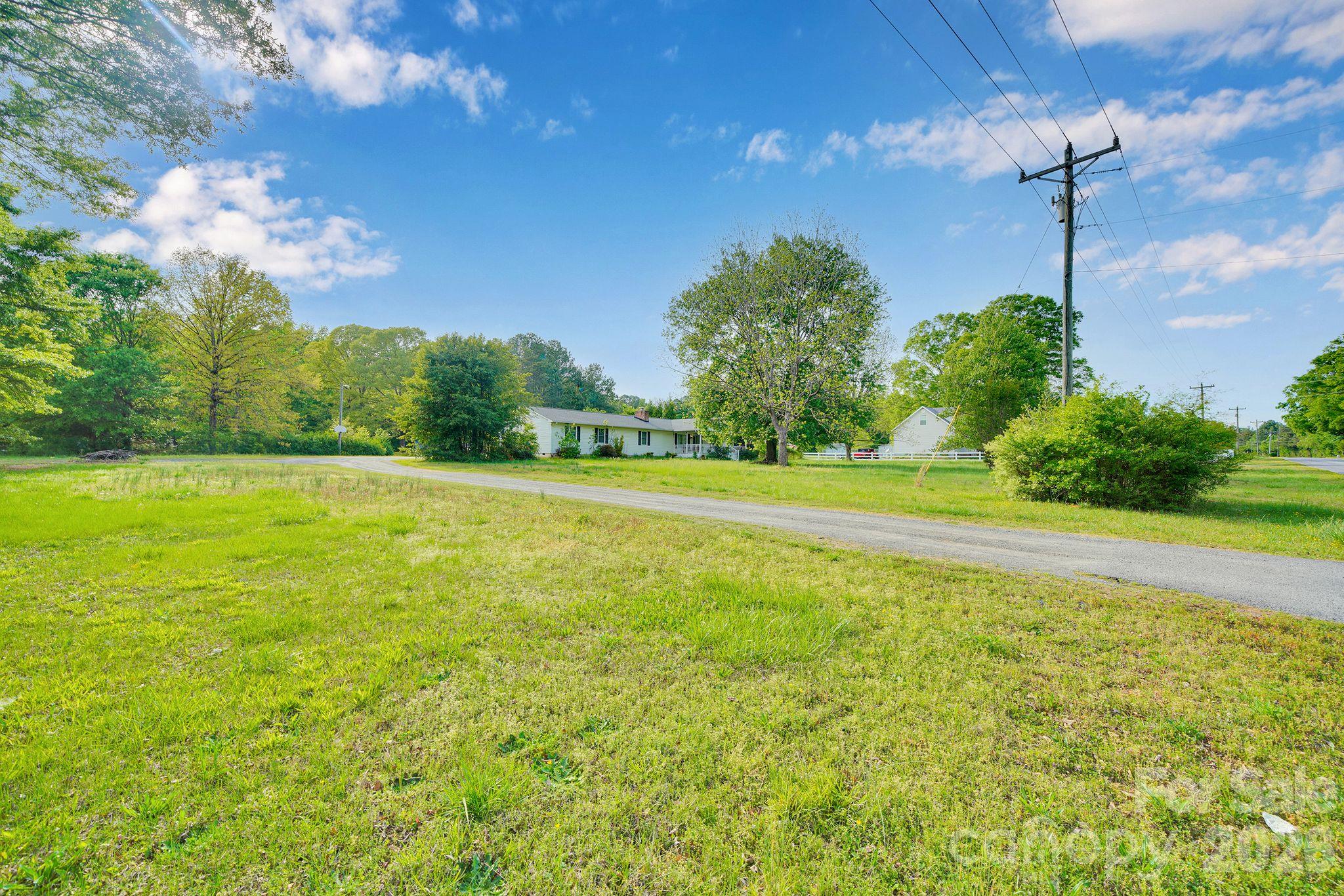 1260 Russell Road Property Photo 10