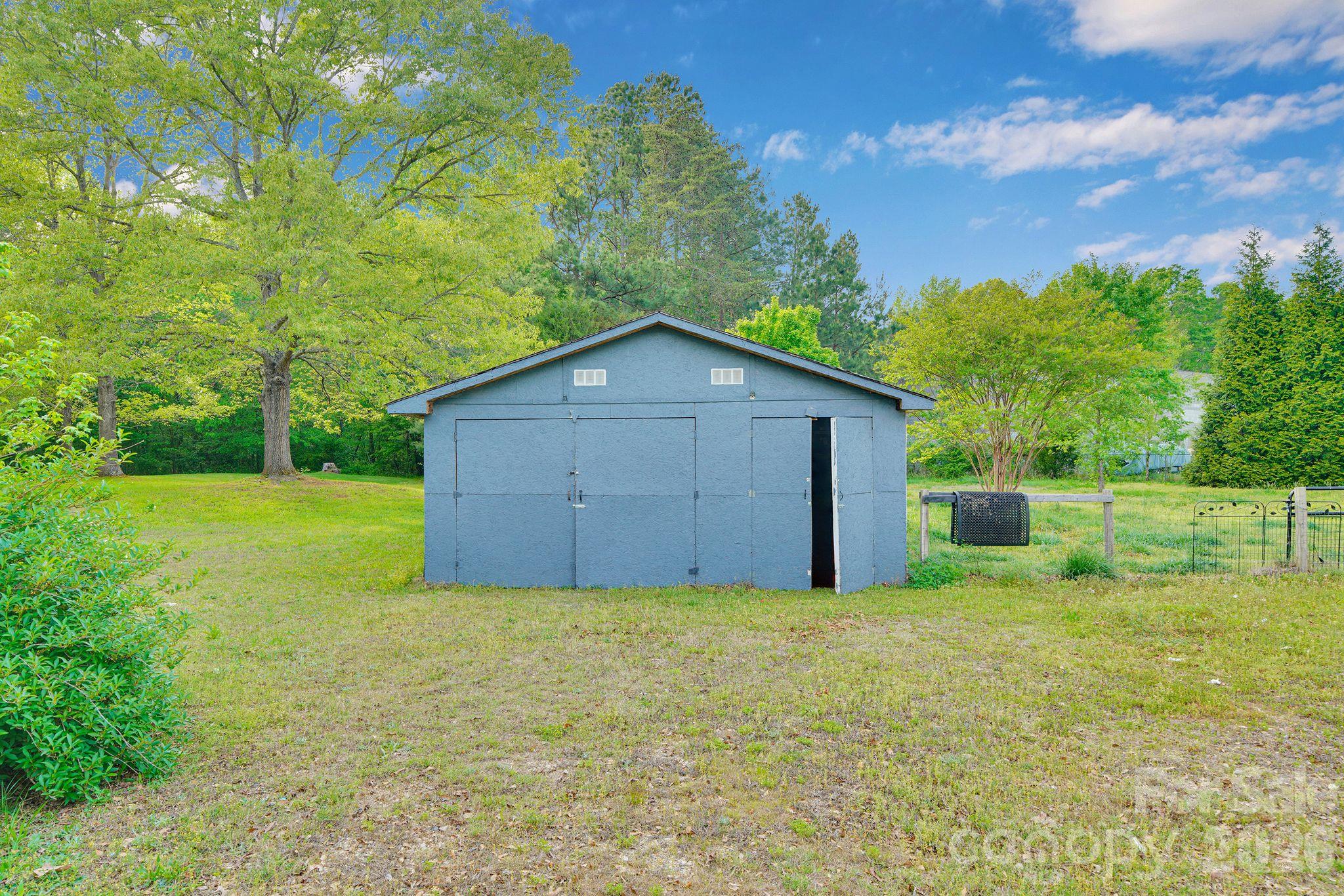 1260 Russell Road Property Photo 13