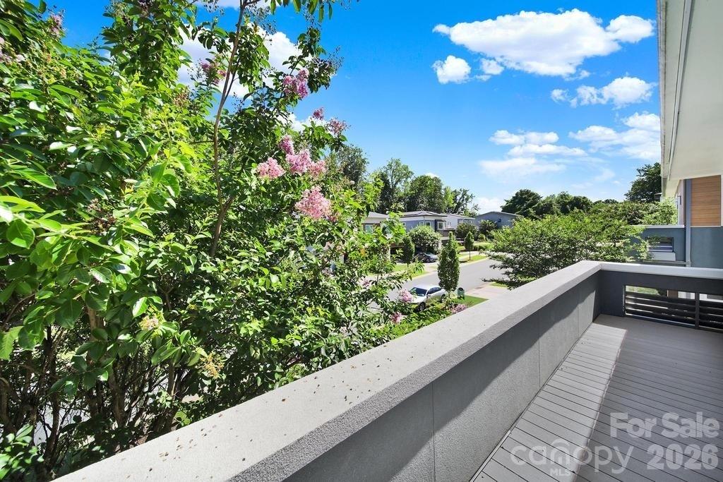 1243 Realta Drive Property Photo 21