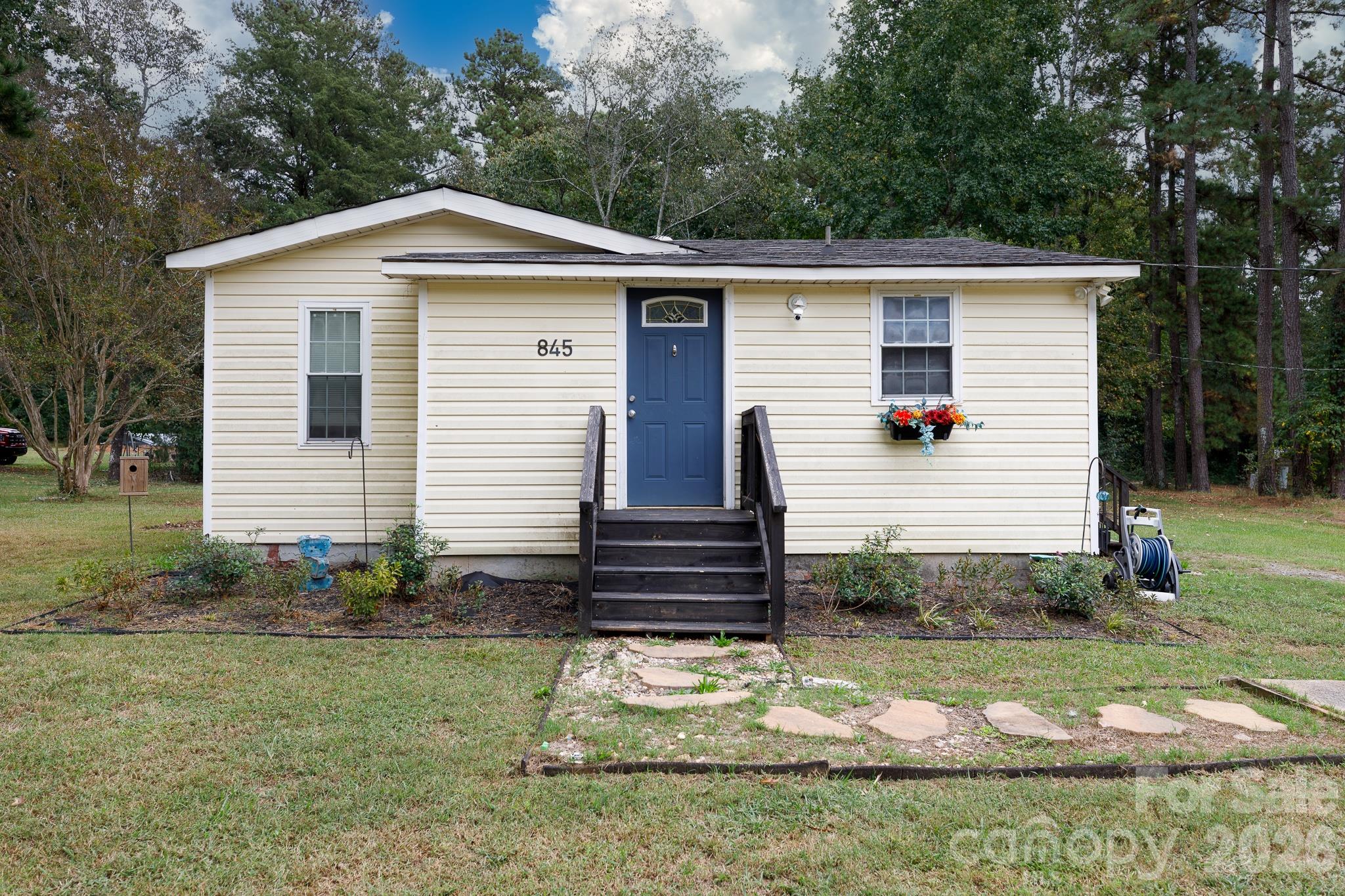 845 Hollis Lakes Road Property Photo 1