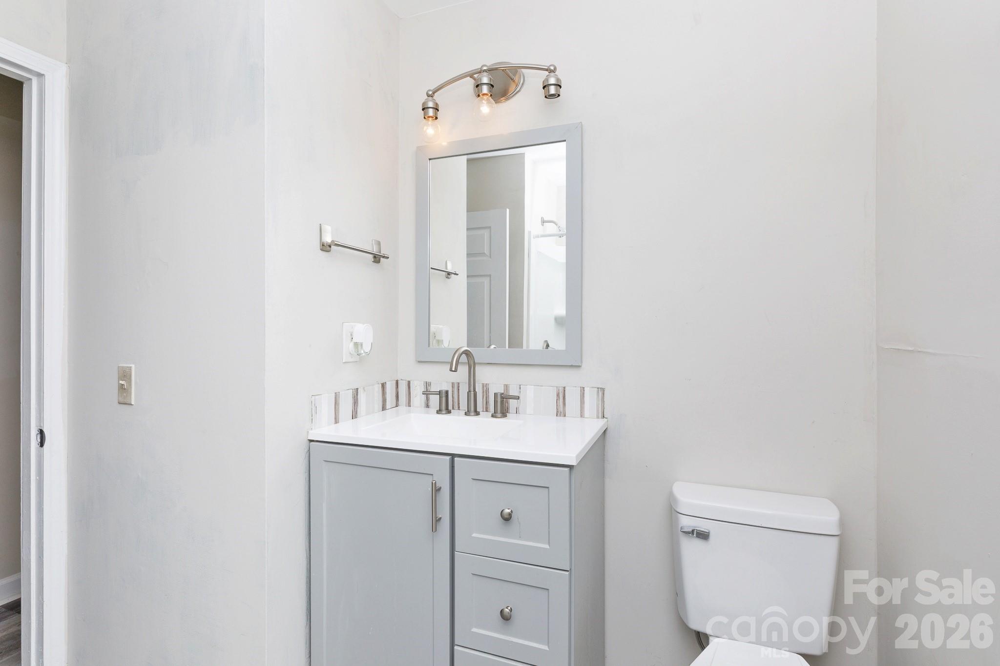 845 Hollis Lakes Road Property Photo 11