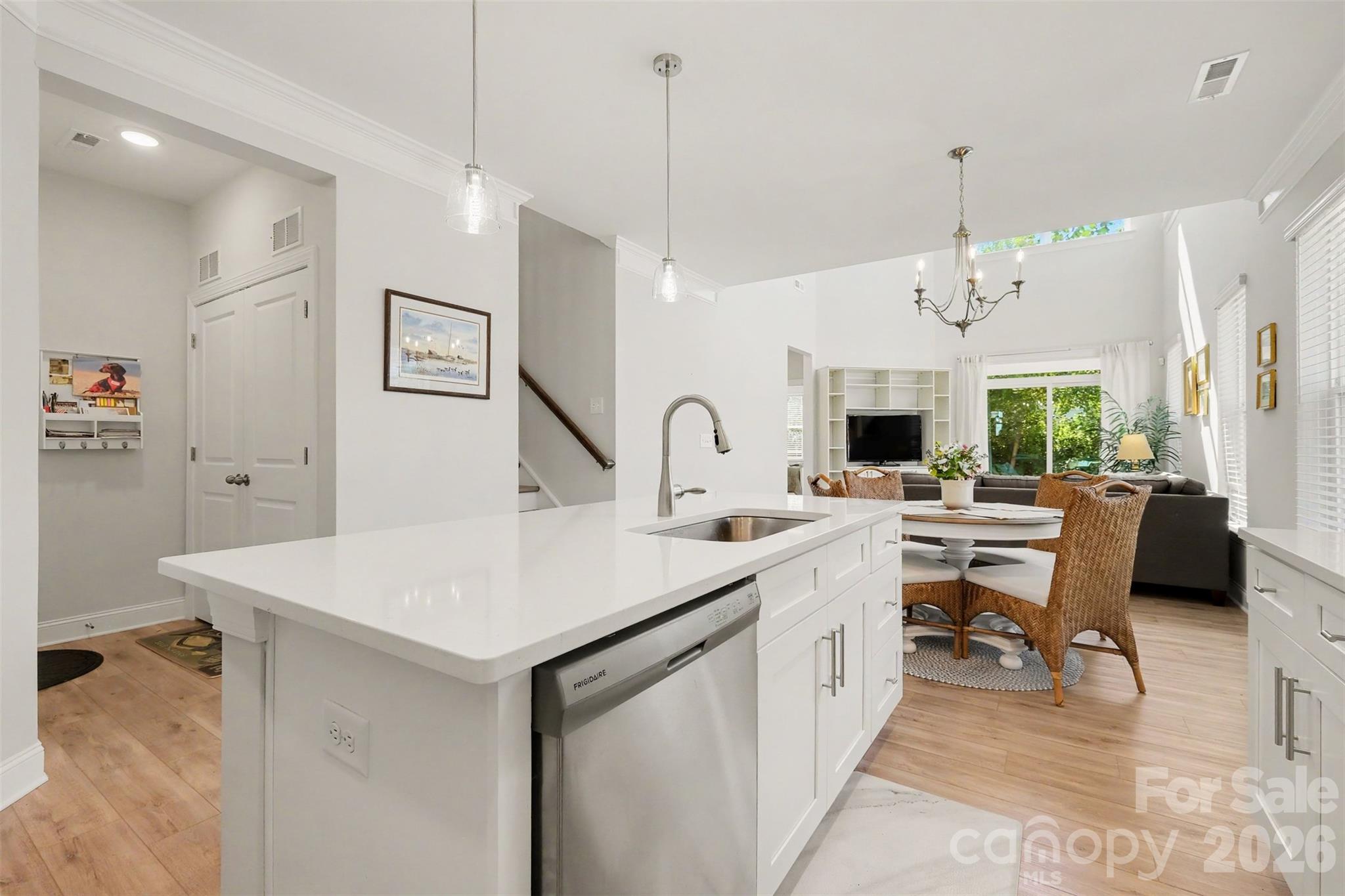 4159 Black Court Property Photo 5