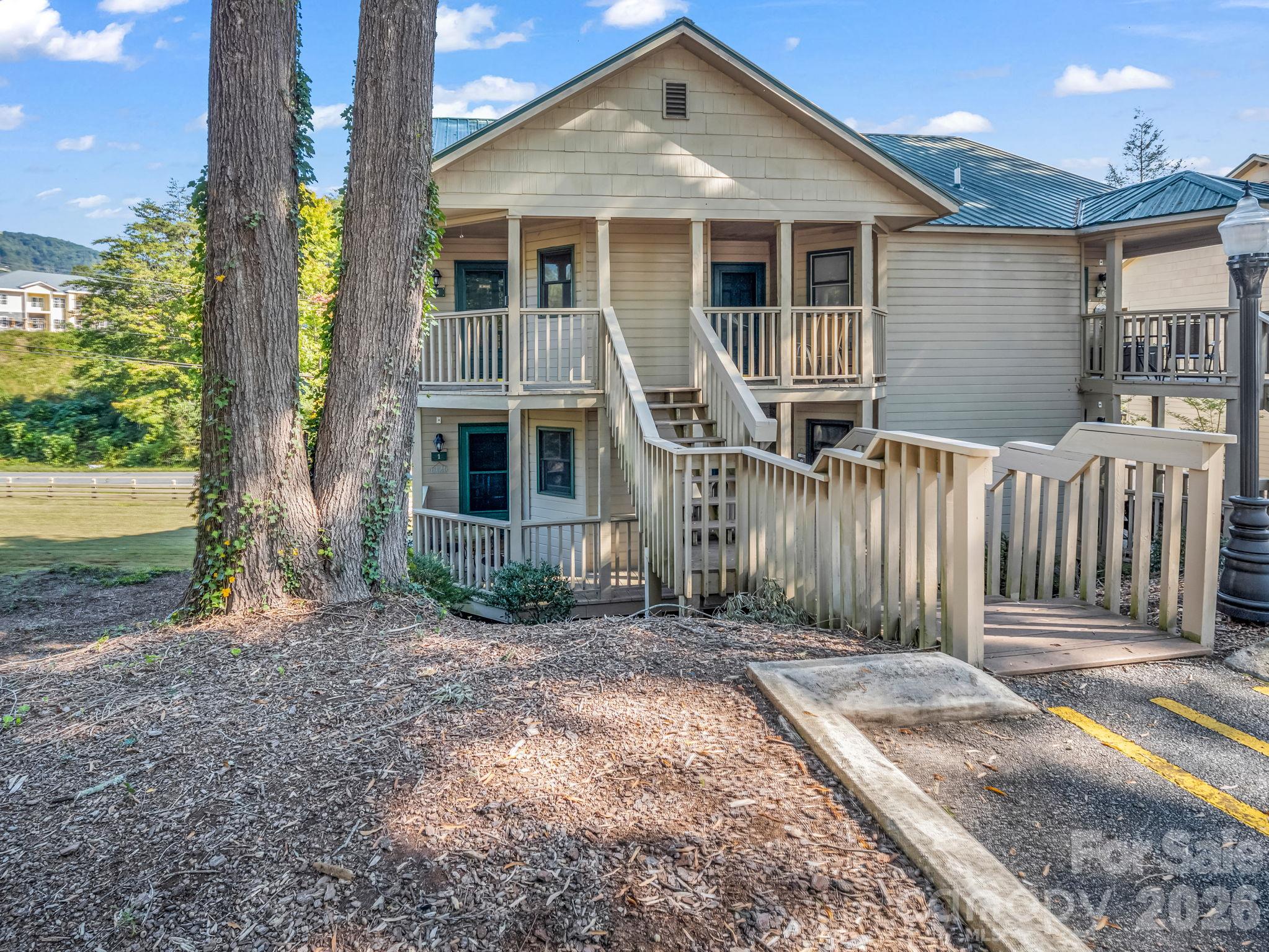 160 Whitney Boulevard 1 Property Photo 15