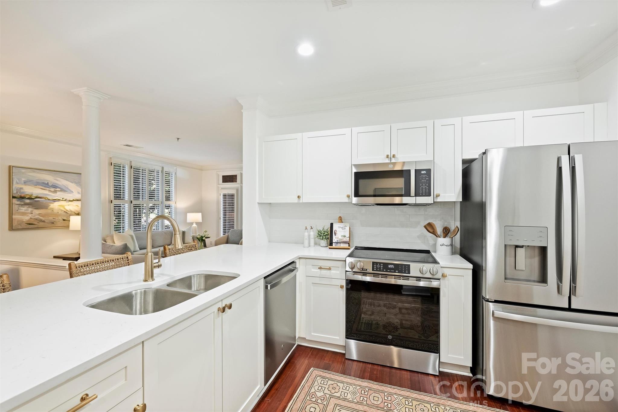 416 Queens Road 1 Property Photo 4