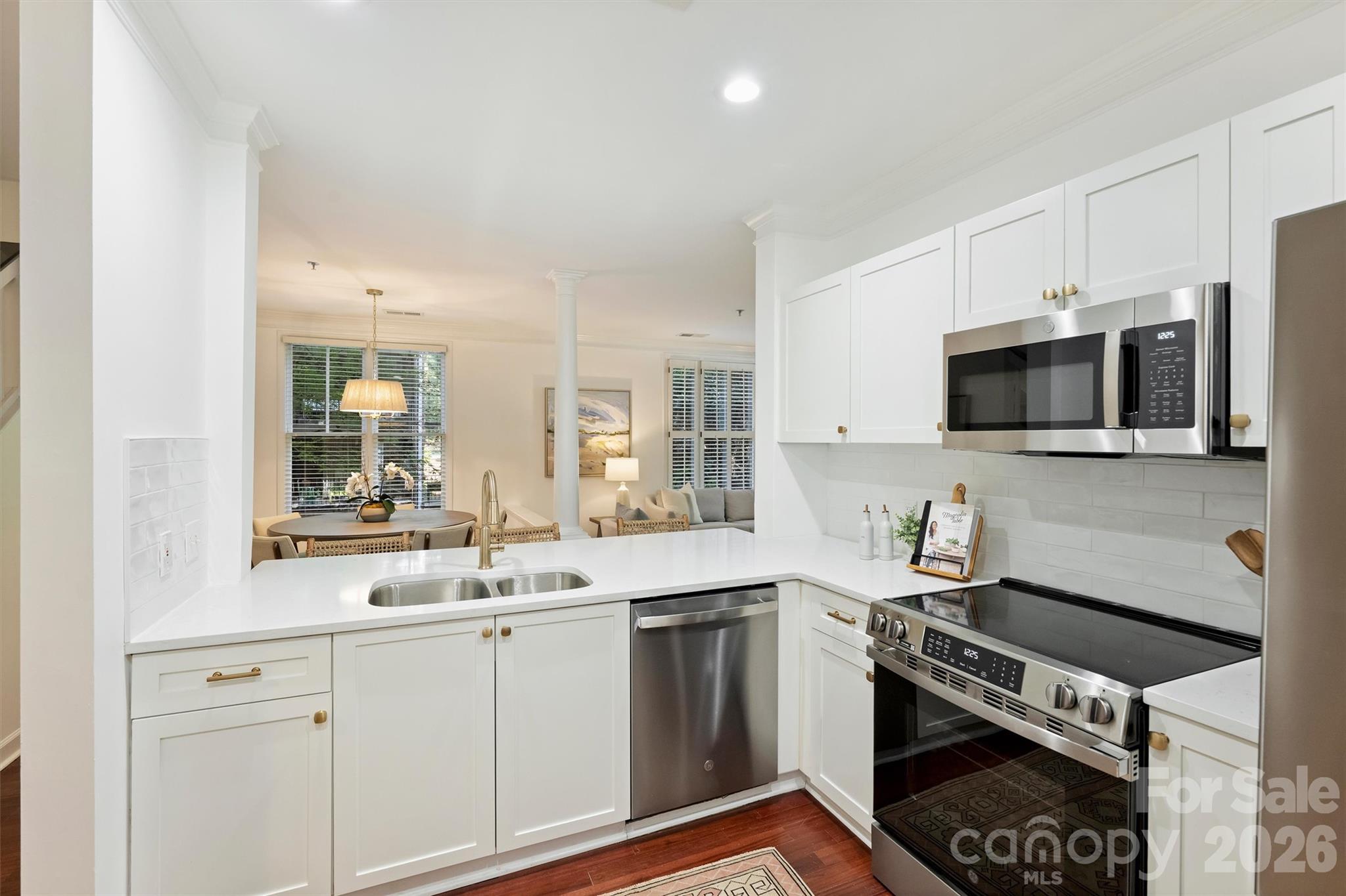 416 Queens Road 1 Property Photo 5
