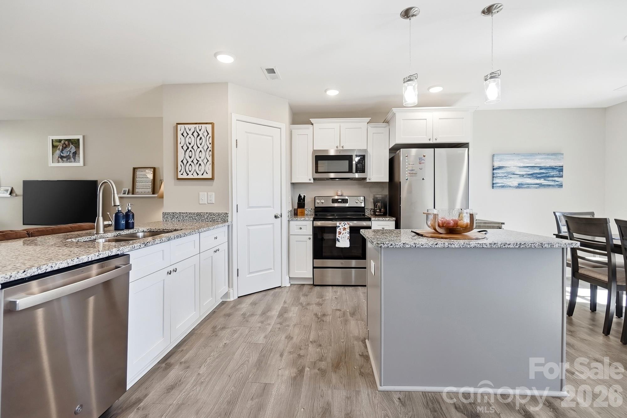 8680 Foil Street Property Photo 11